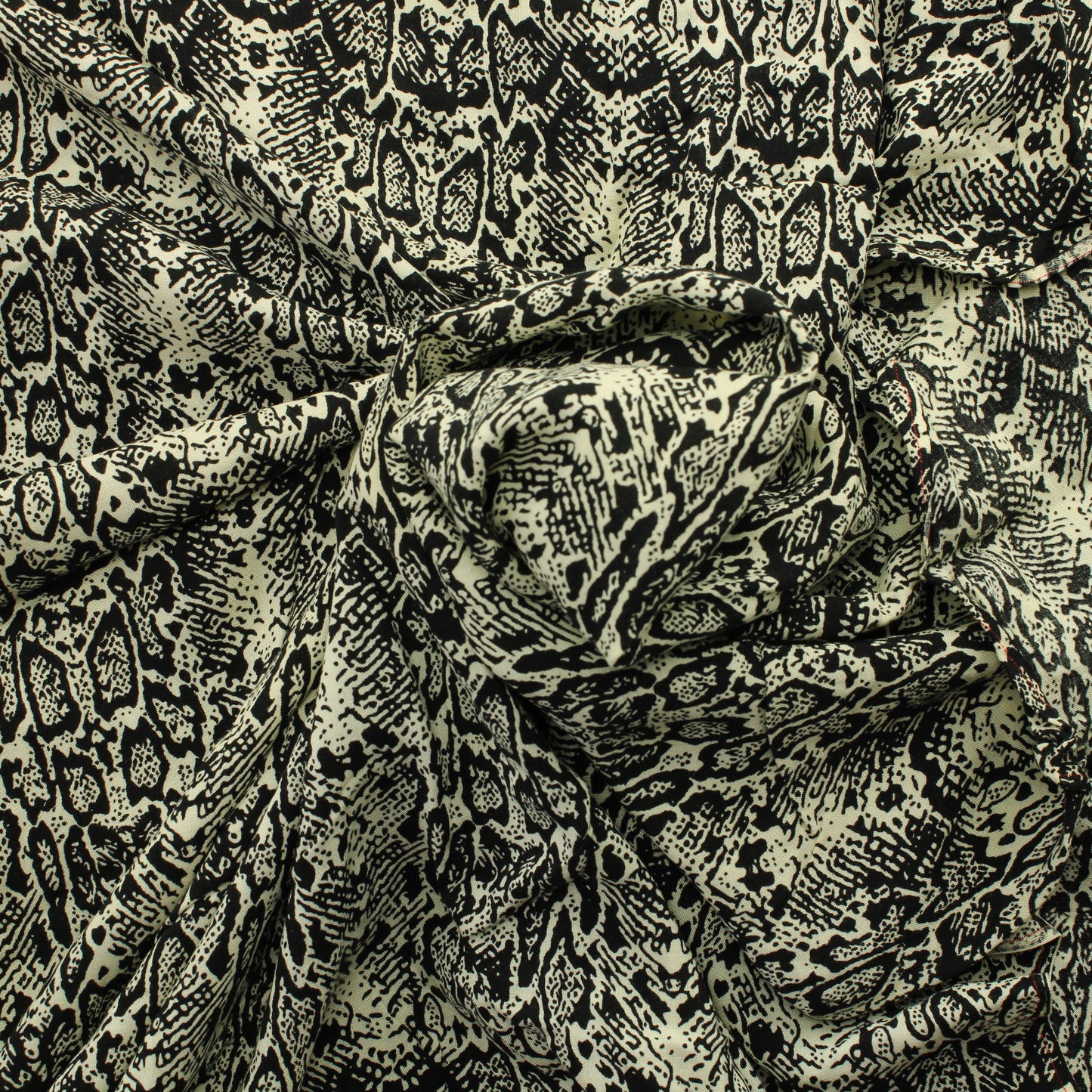 Käärmeennahka kuosinen Viskoosi - Pala