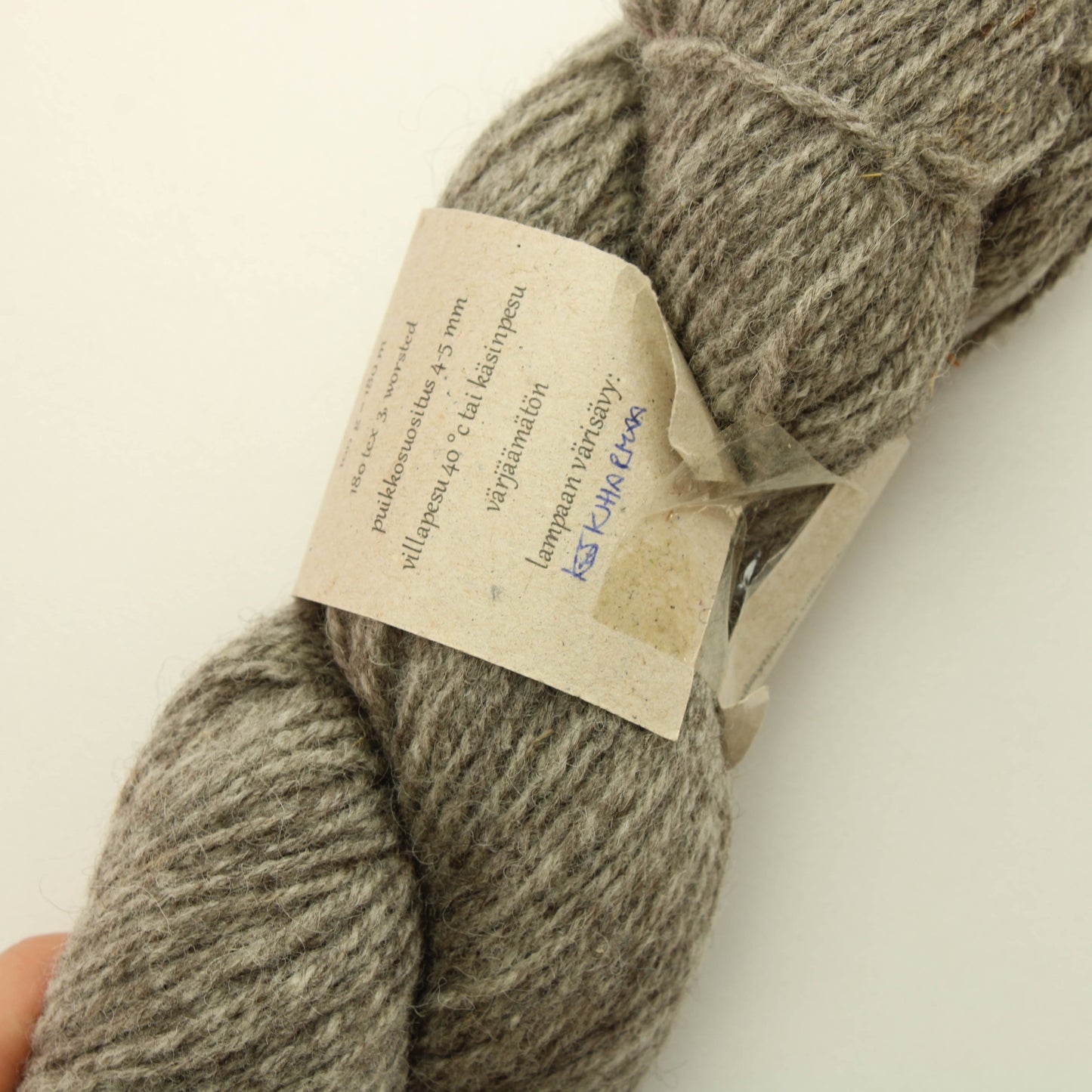 Vuonue Manta - Keskiharmaa