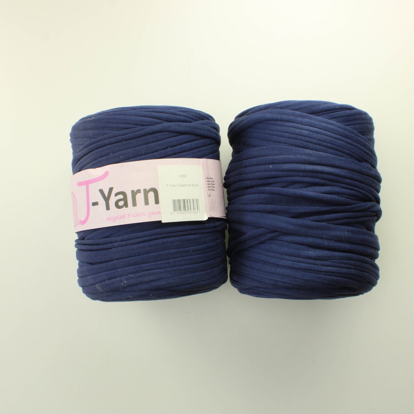 T-Yarn Recycled T-Shirt Yarn - Tummansininen lankapussi