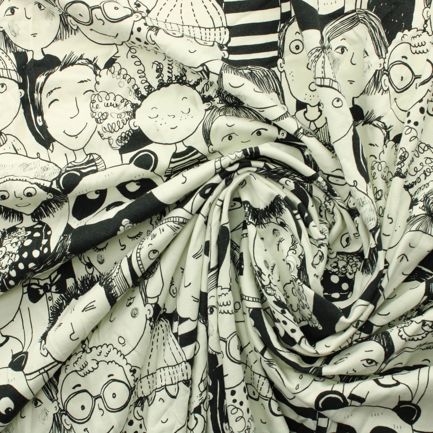 Ehta Dream Circus Soluttautujat Trikoo - Palapaketti