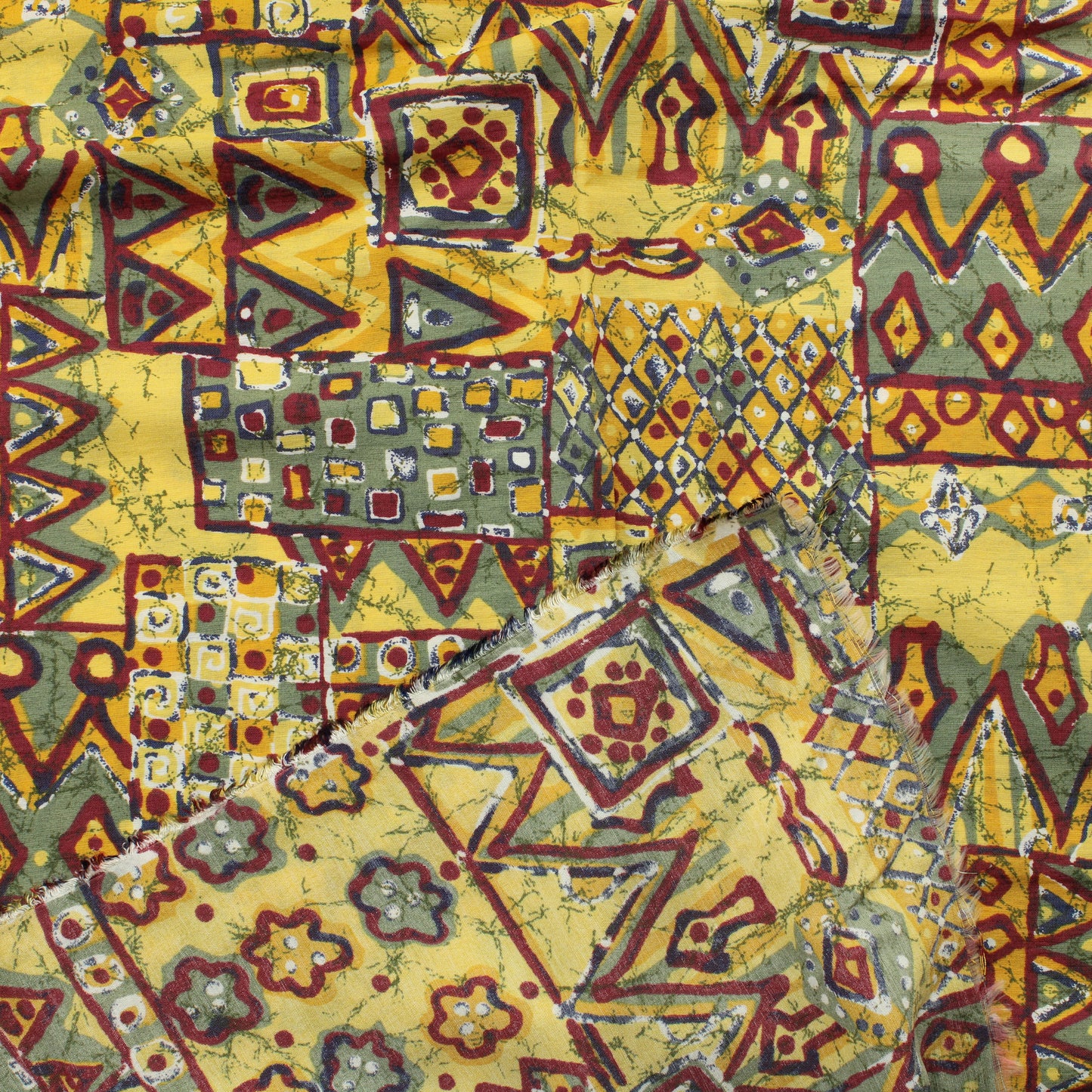 Keltasävyinen tekokuitu - Pala