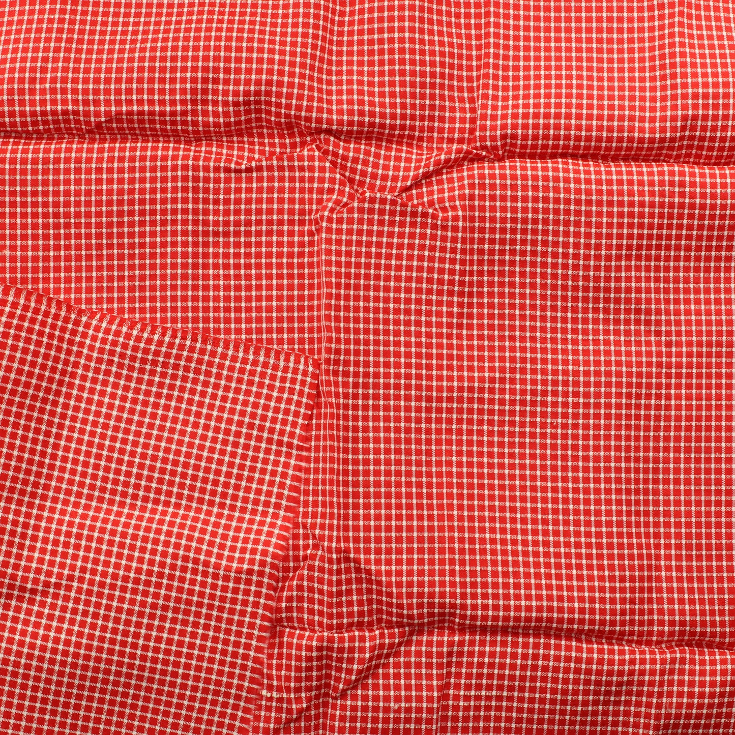 Punavalkoinen ruudullinen kreppi tekokuitu - Pala