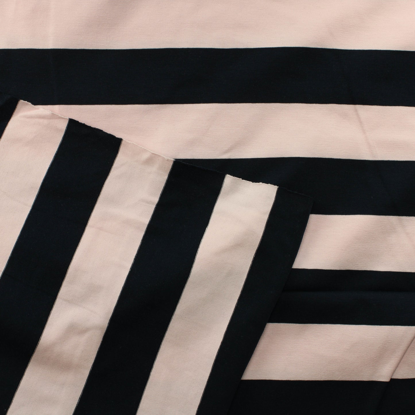 Nosh Raidallinen Trikoo - Pala