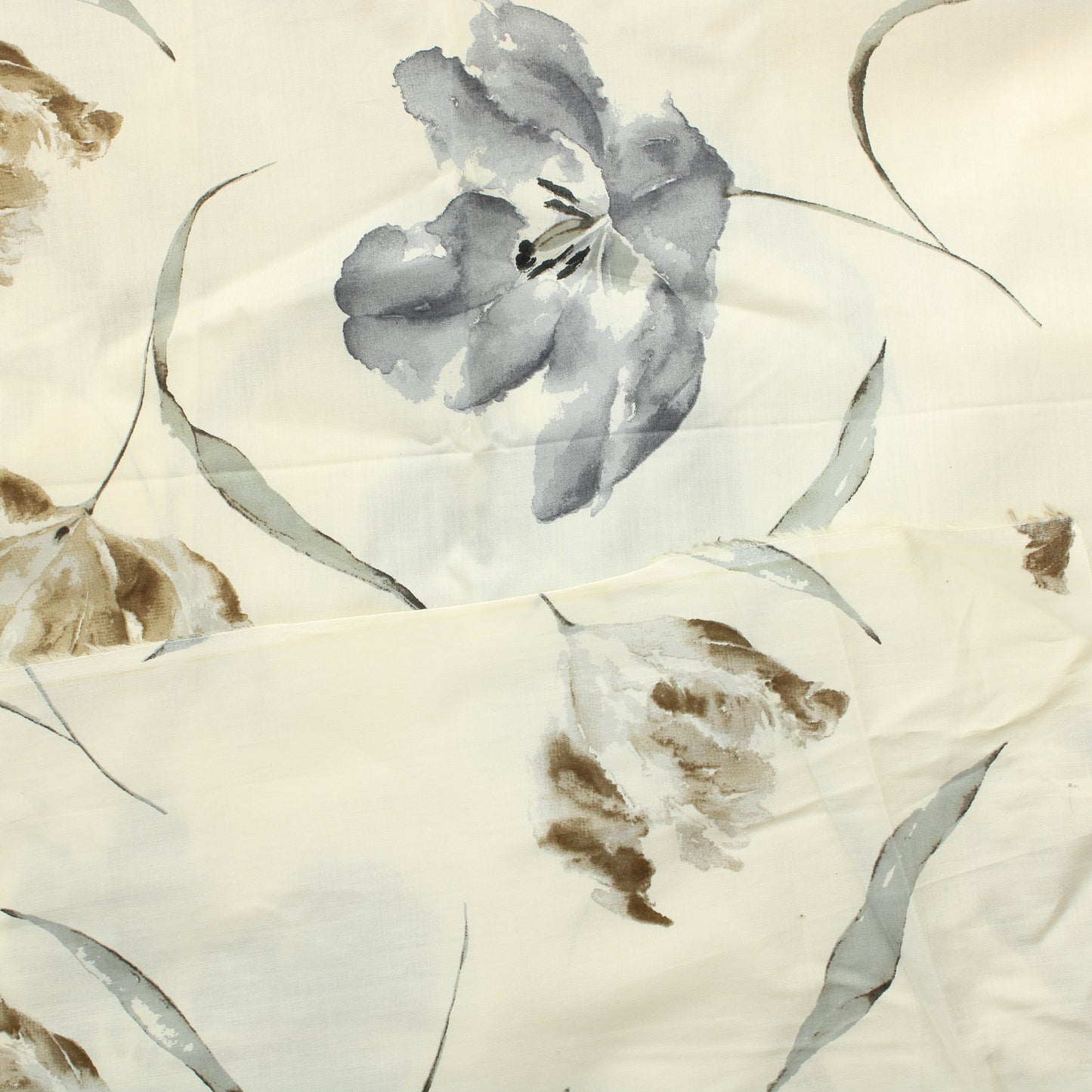 Tulppaanit Ohut Puuvillasekoitesatiini - Pala