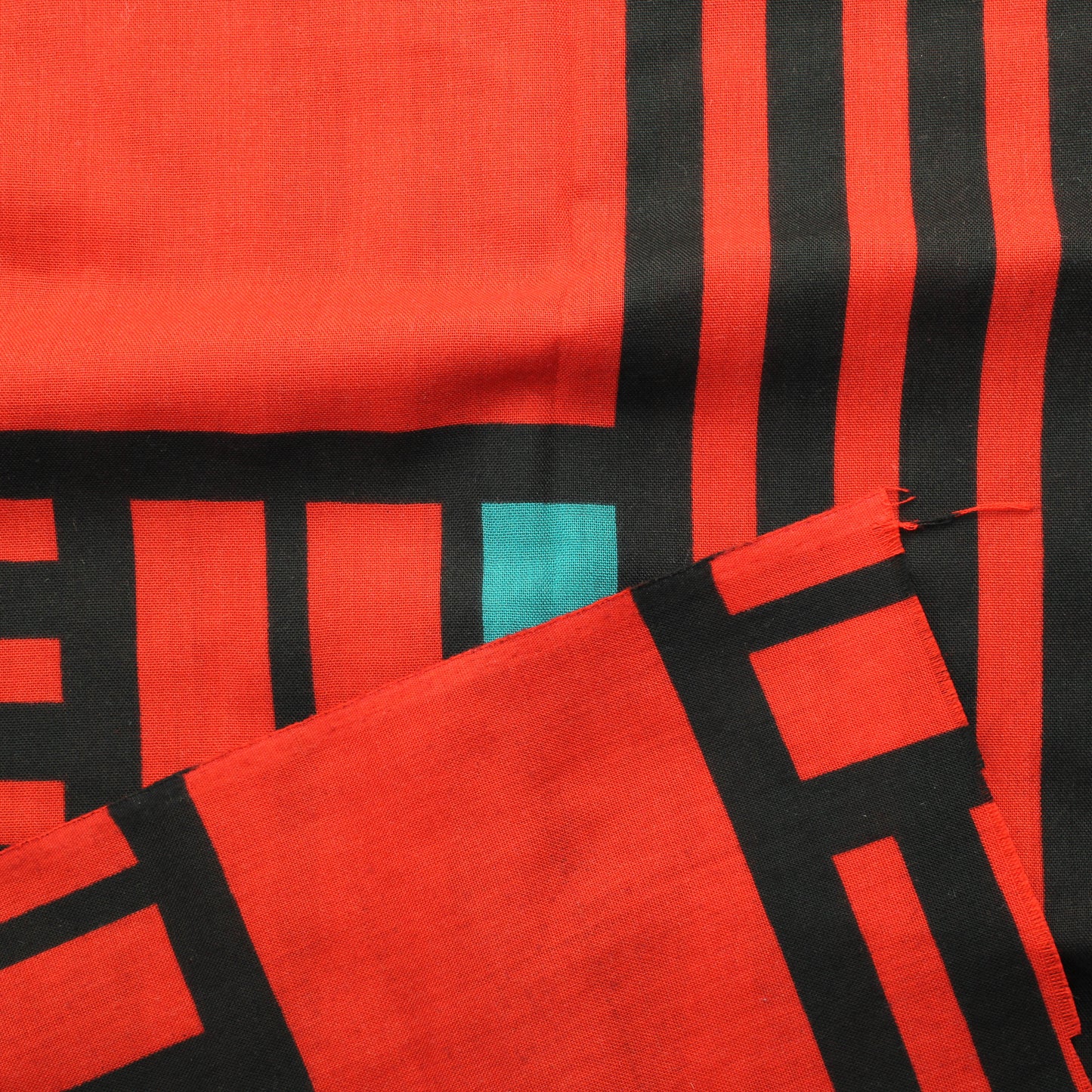 Viiva ja laatikkokuvioinen Verhokangas - Pala