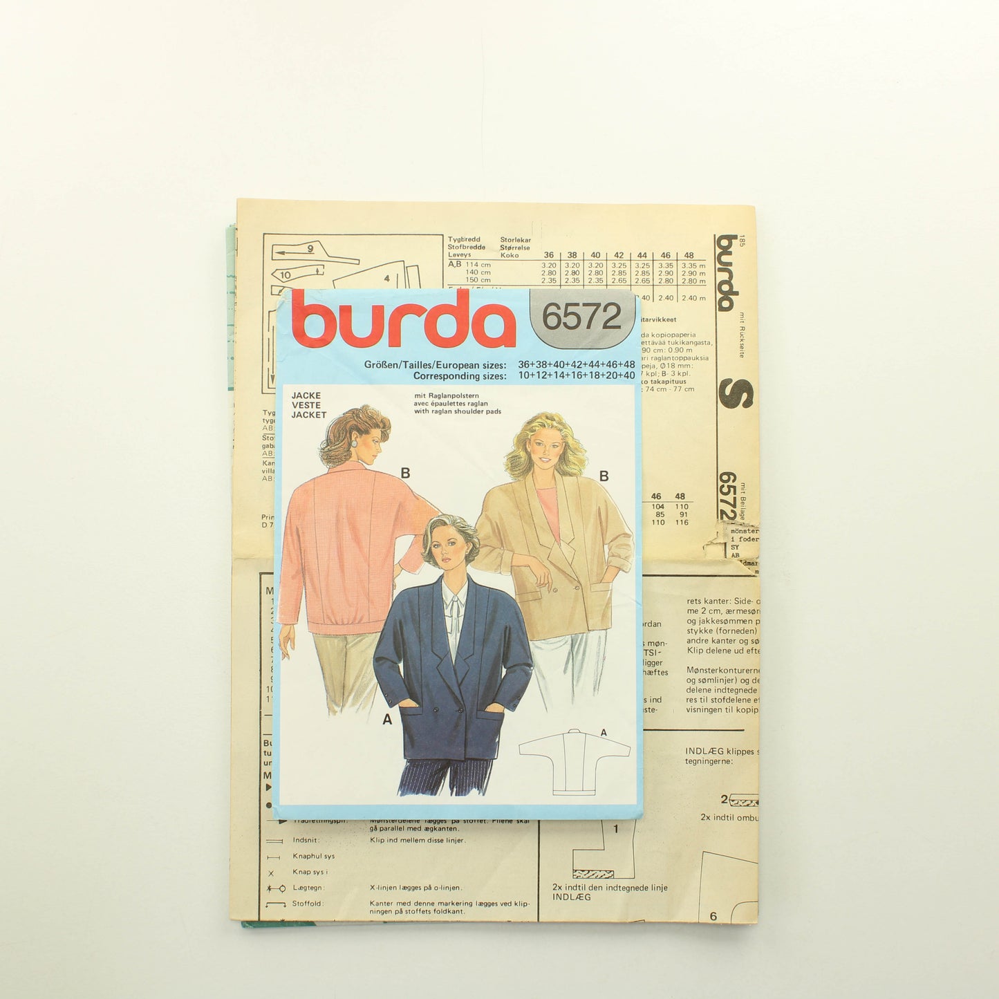 Burda 6572 koot 36-48