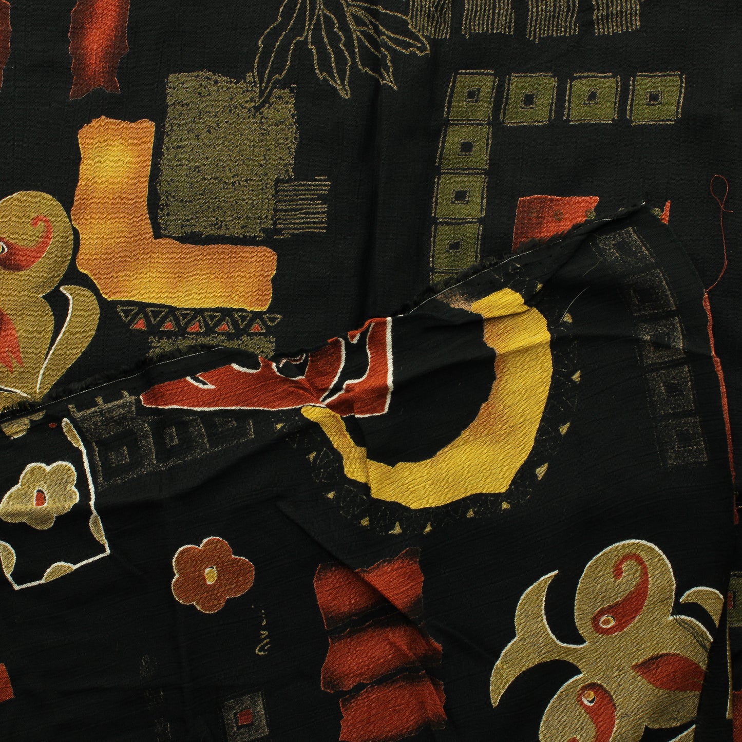 Mustapohjainen kuviollinen Viskoosi - Pala