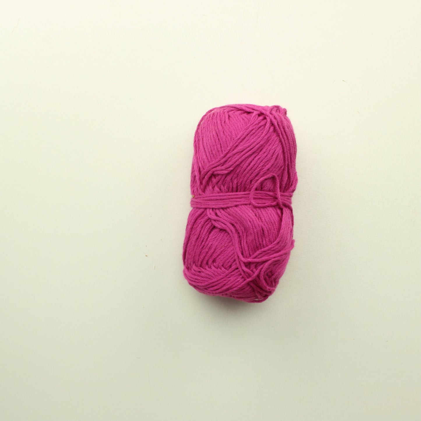 Pinkkivioletti lanka (40g)
