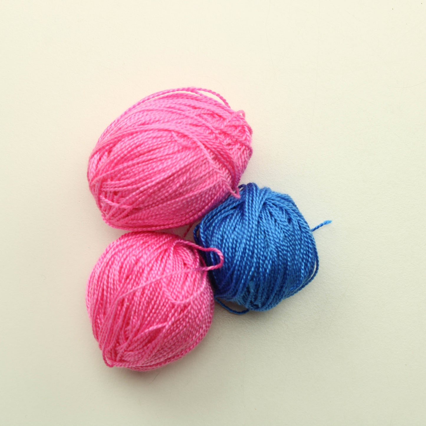 Sandnes Kamgarn Spinneri Rosett - Lanakapussi 216 (45g)