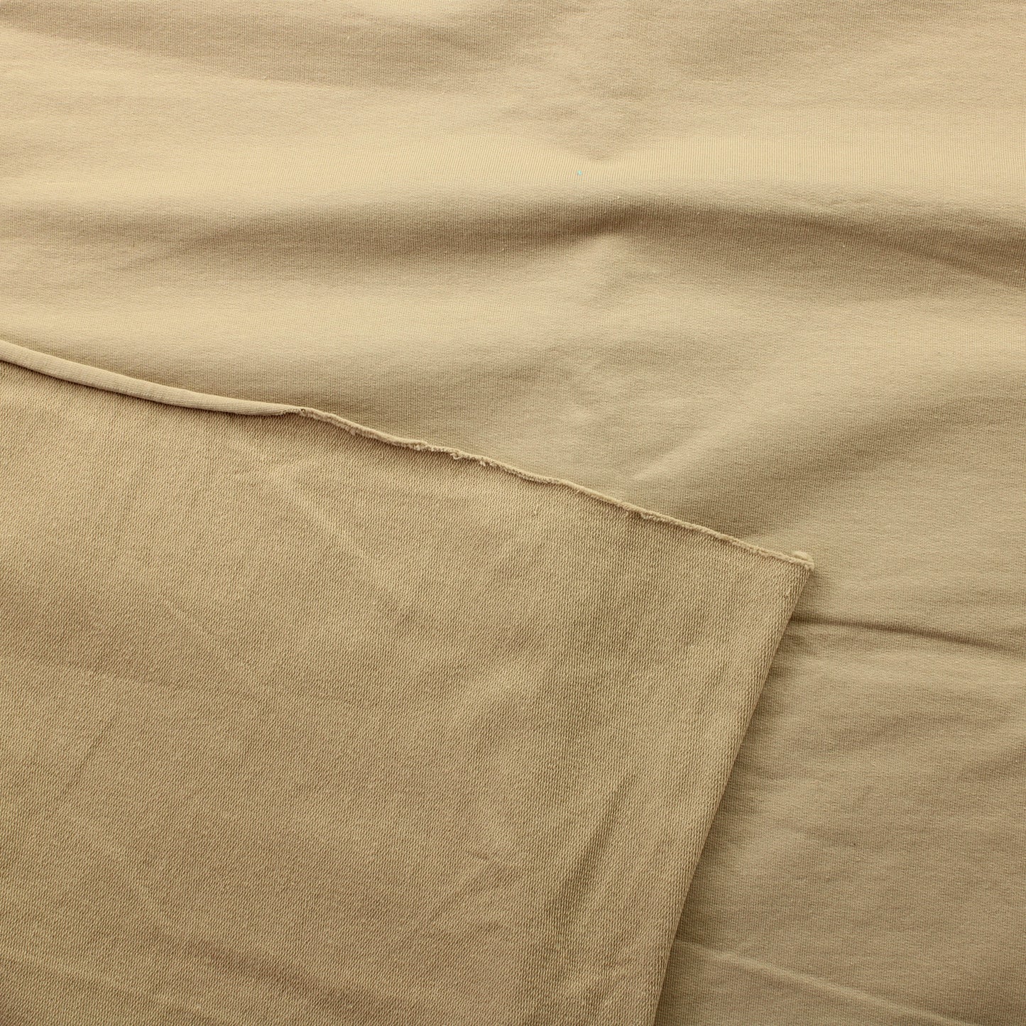 Beige College - Pala