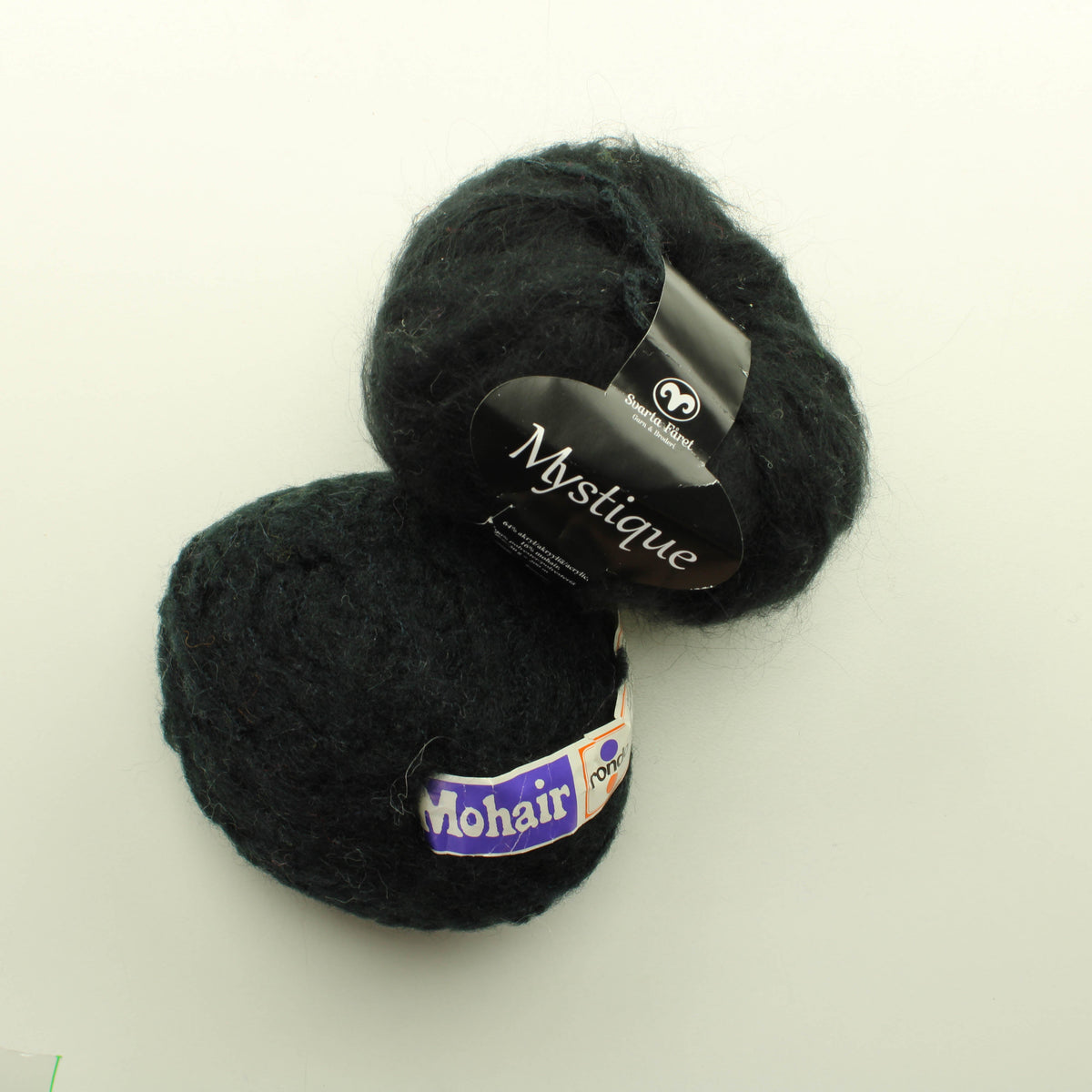 Mustat langat - Lankapussi 512 (90g)