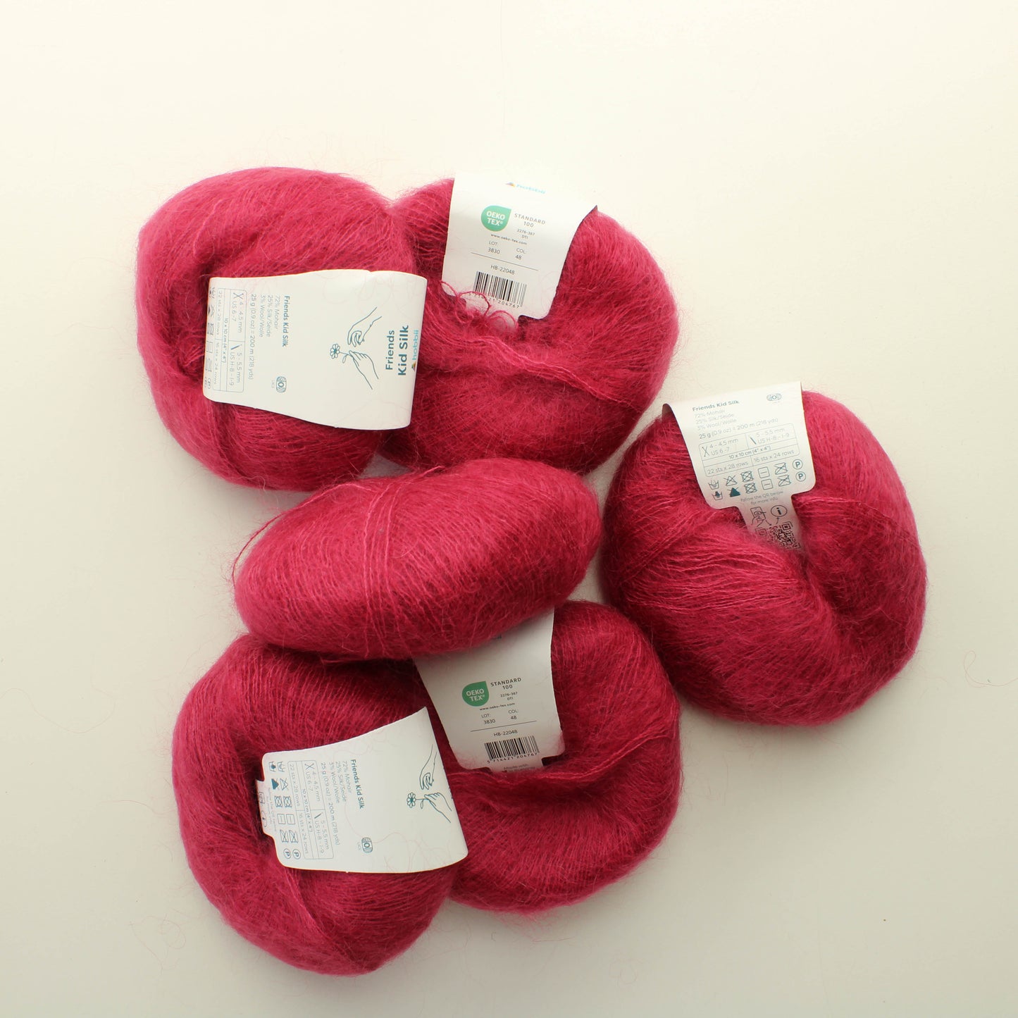 Hobbii Friends Kid Silk - 48 Lankapussi 639 (n. 160g)