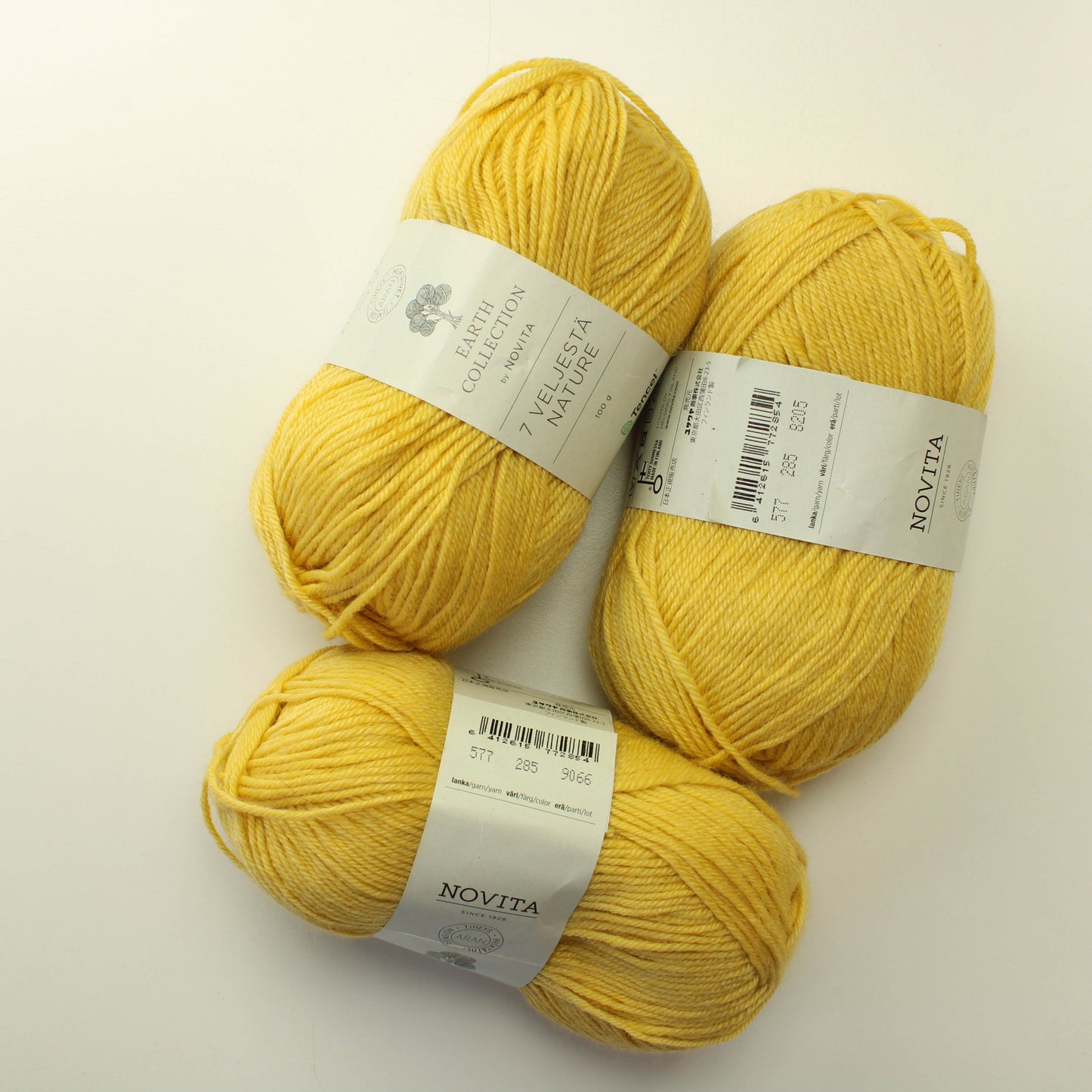 Novita 7 veljestä Nature - 285 Lankapussi 531 (300g)