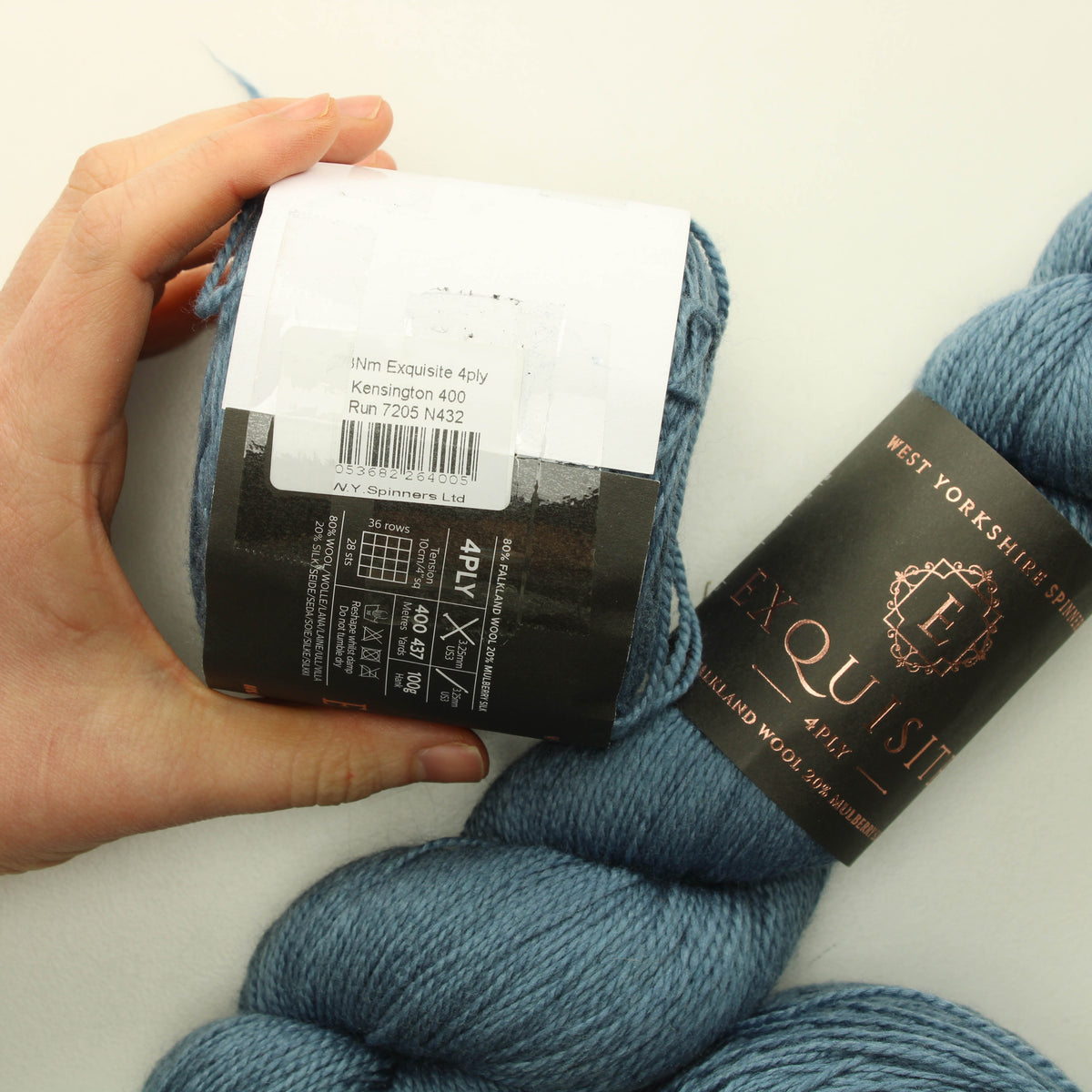 West Yorkshire Spinners Exquisite 4ply - Kensington 400 Lankapussi 160 (300g)