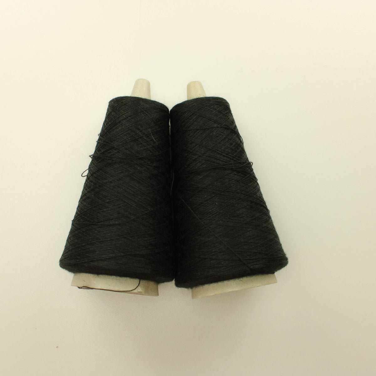 Musta Tekokuitu - Lankapussi 720 (400g)