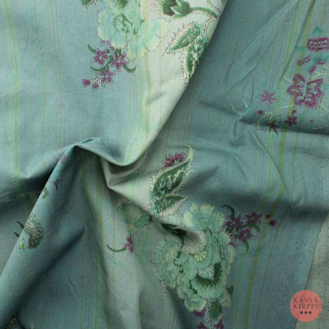 Sinisävyinen kukallinen hiukan joustava Puuvilla - Pala