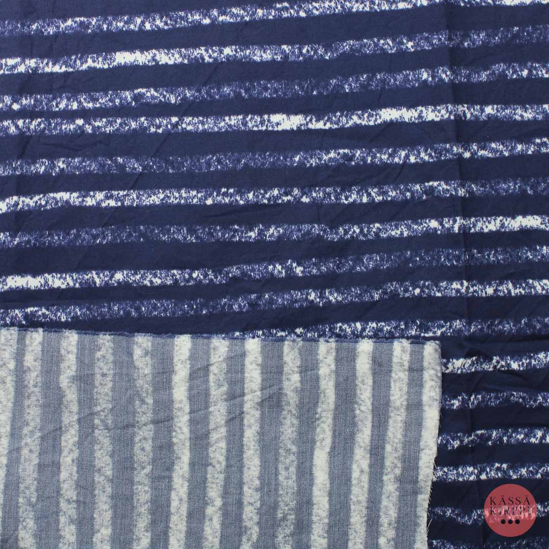 Sini-valkoinen raidallinen sekoitekangas - Pala
