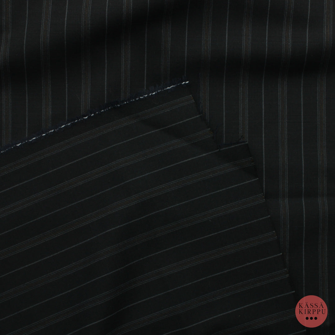 Harmaata ja ruskeaa Vaatetuskangas - Pala