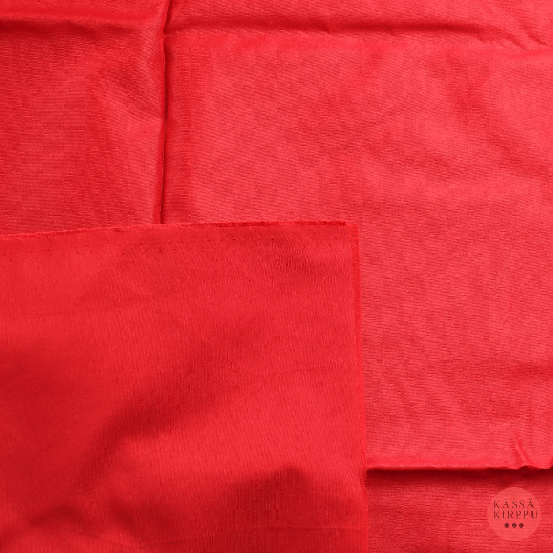 Punainen tekokuitu - Pala