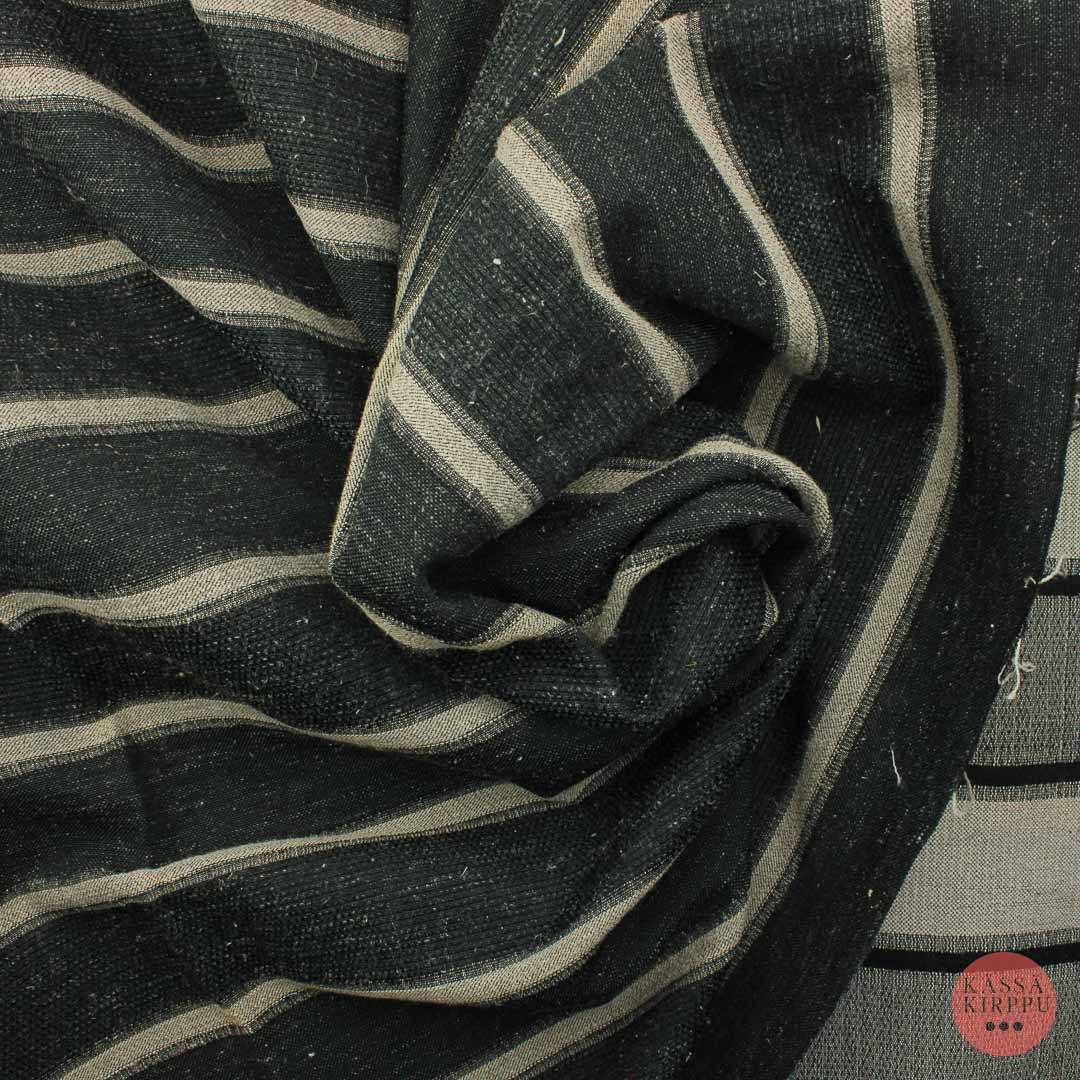 Raidallinen Sisustuskangas - Pala