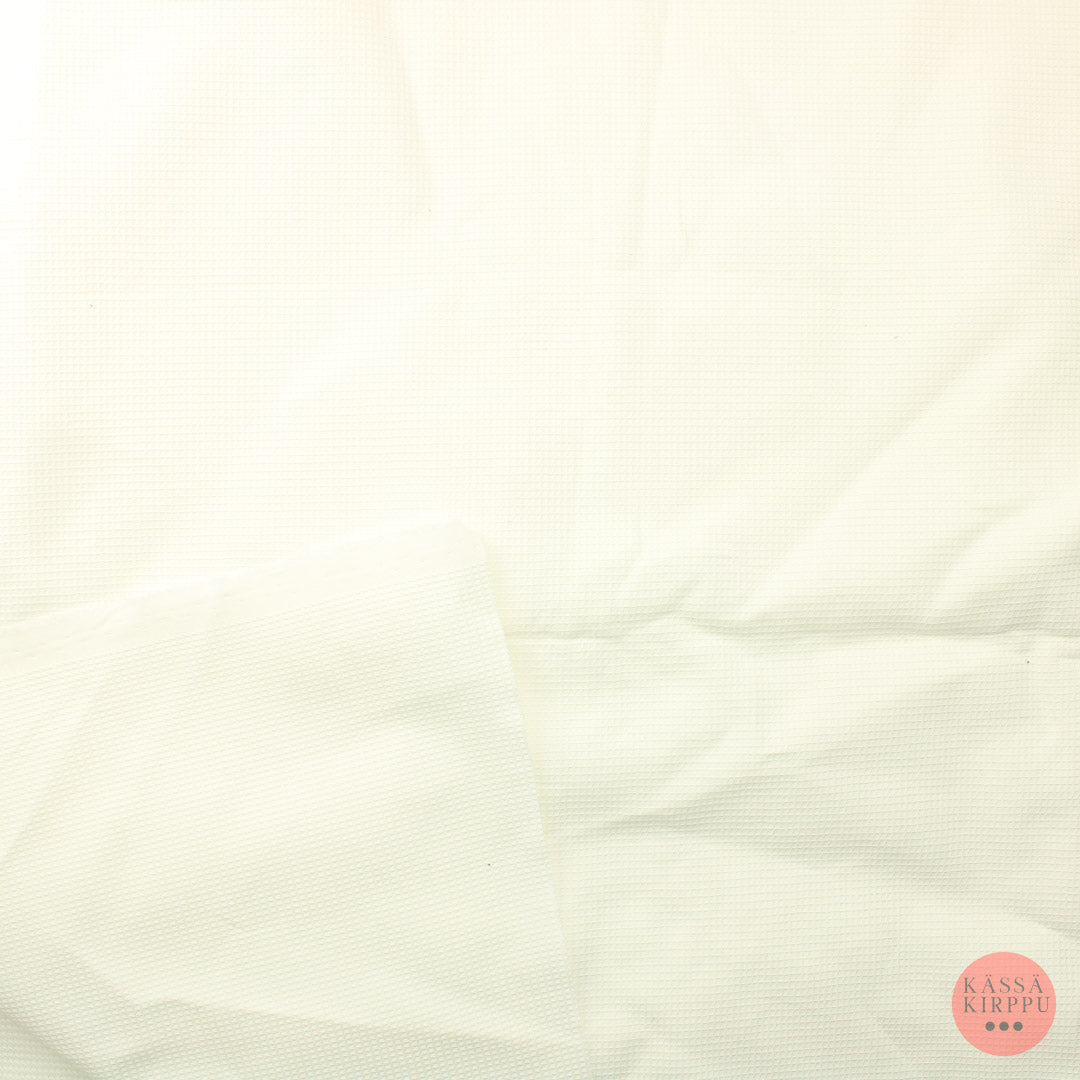 White synthetic fiber - Piece