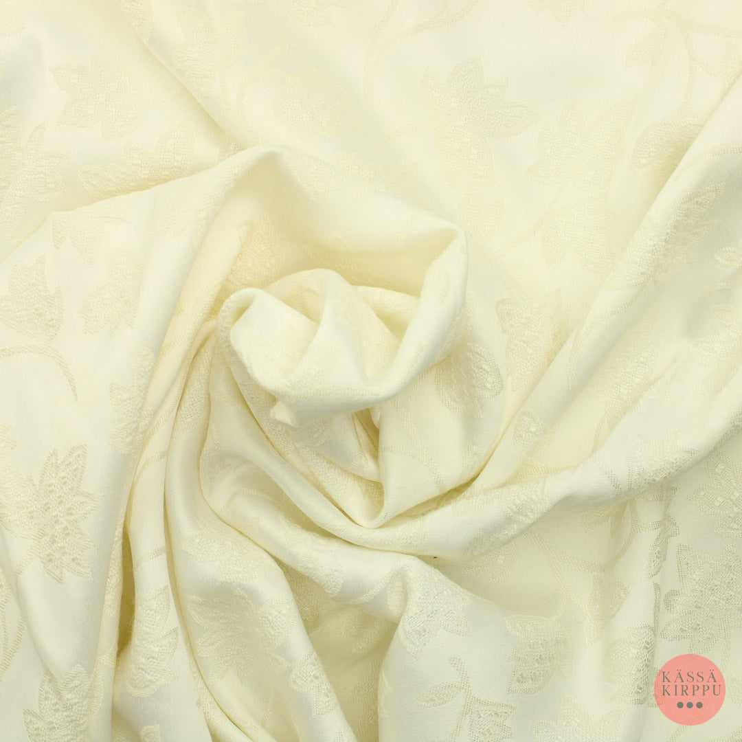 Luonnonvalkoinen kukkaköynnös kuvioitu Sisustuskangas - Palapaketti