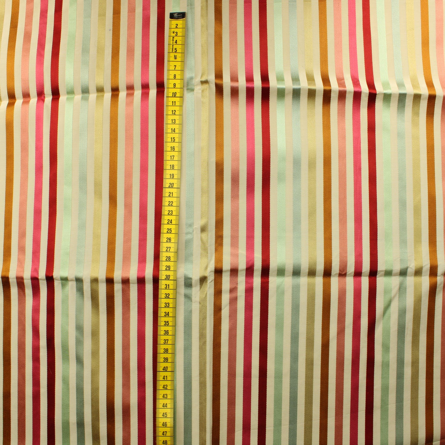 Pystyraitainen Sisustuskangas - Pala