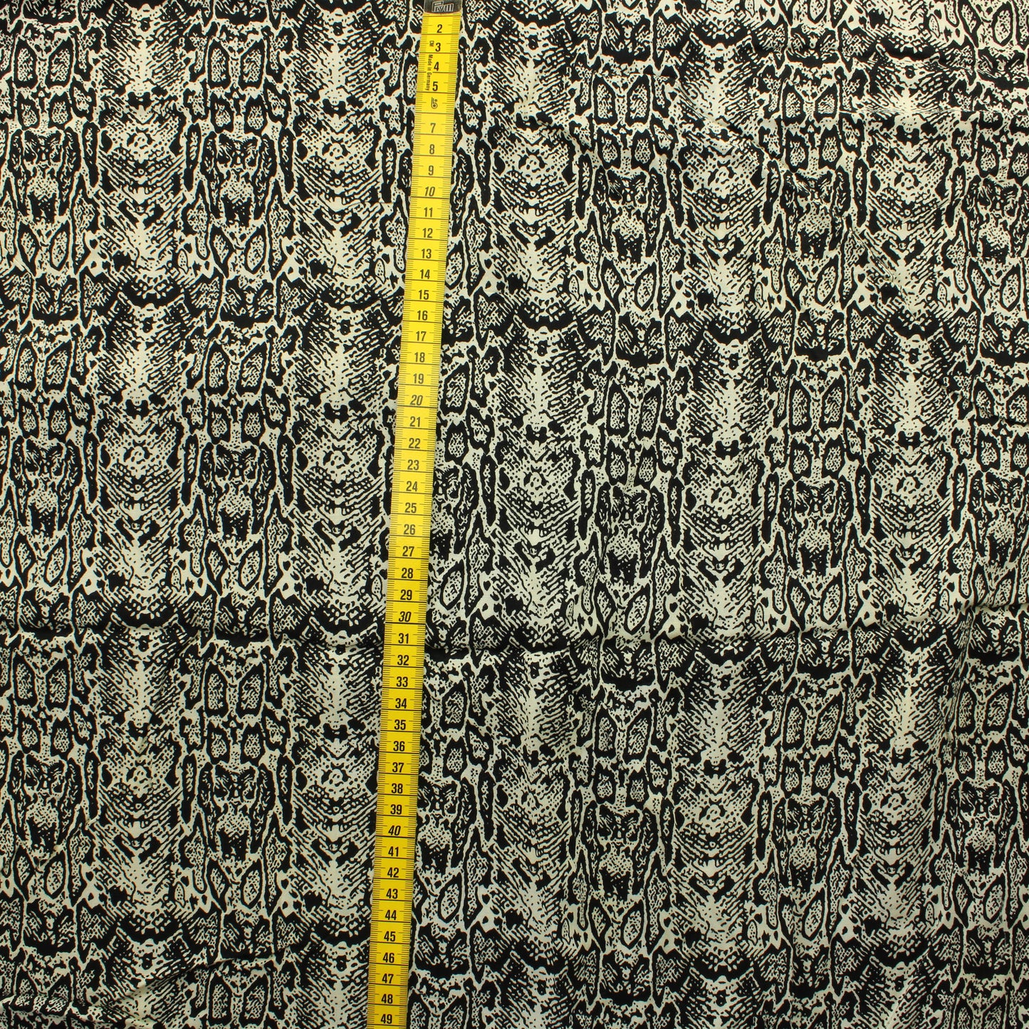 Käärmeennahka kuosinen Viskoosi - Pala