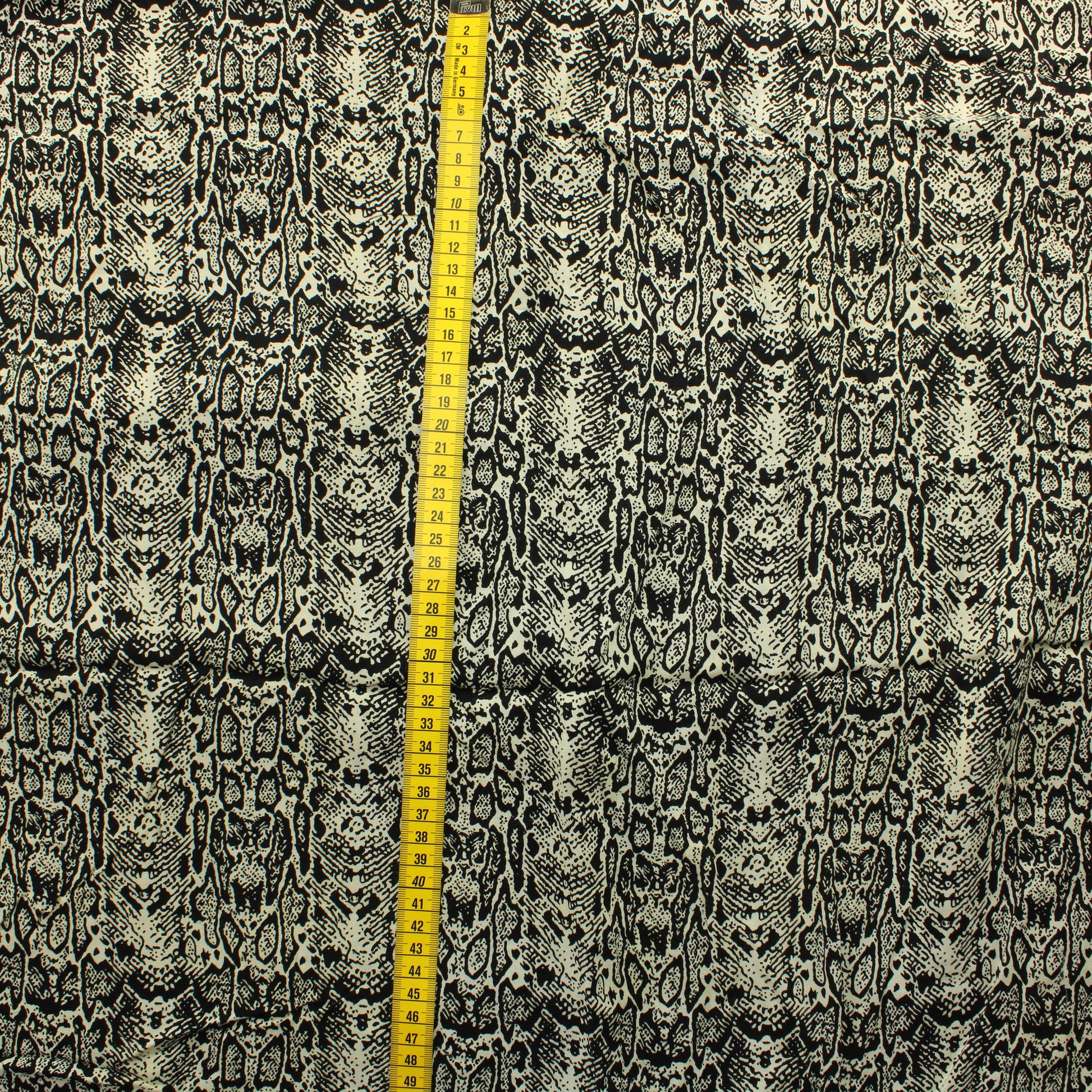 Käärmeennahka kuosinen Viskoosi - Pala