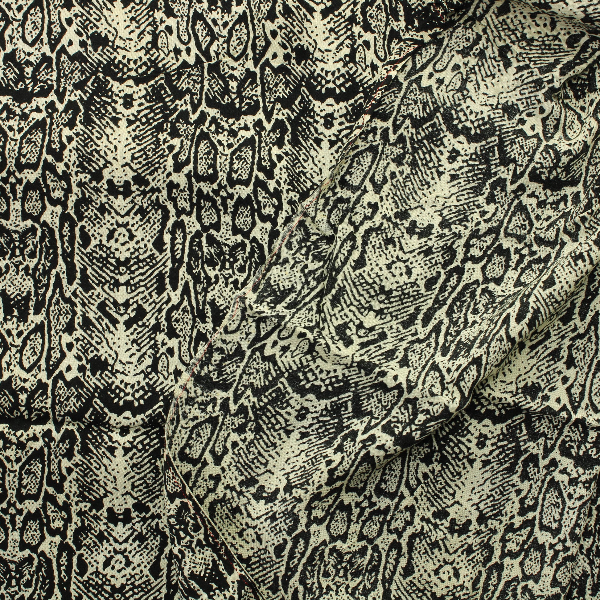 Käärmeennahka kuosinen Viskoosi - Pala