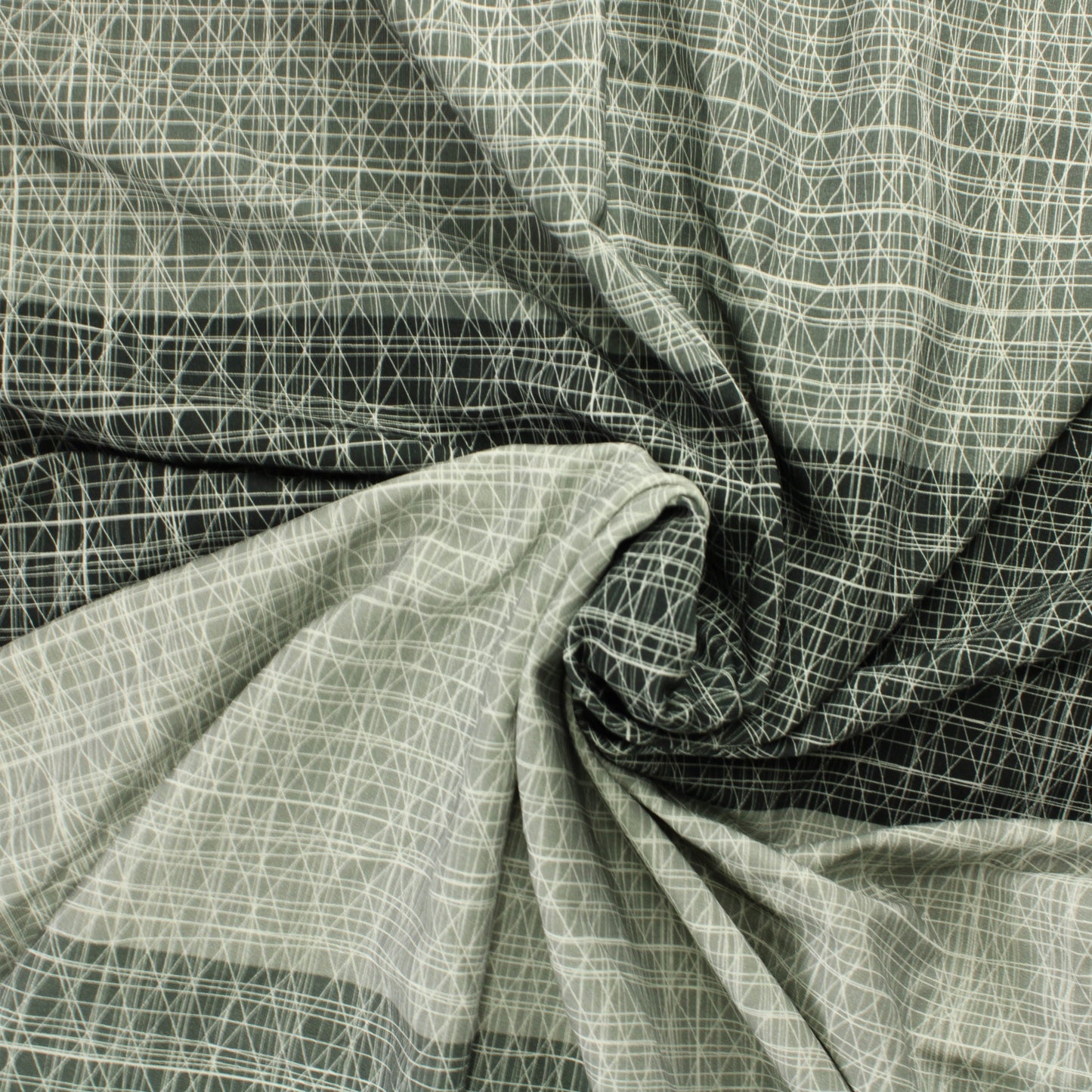 Ommellinen harmaansävyinen kuvollinen raita JC - Pala