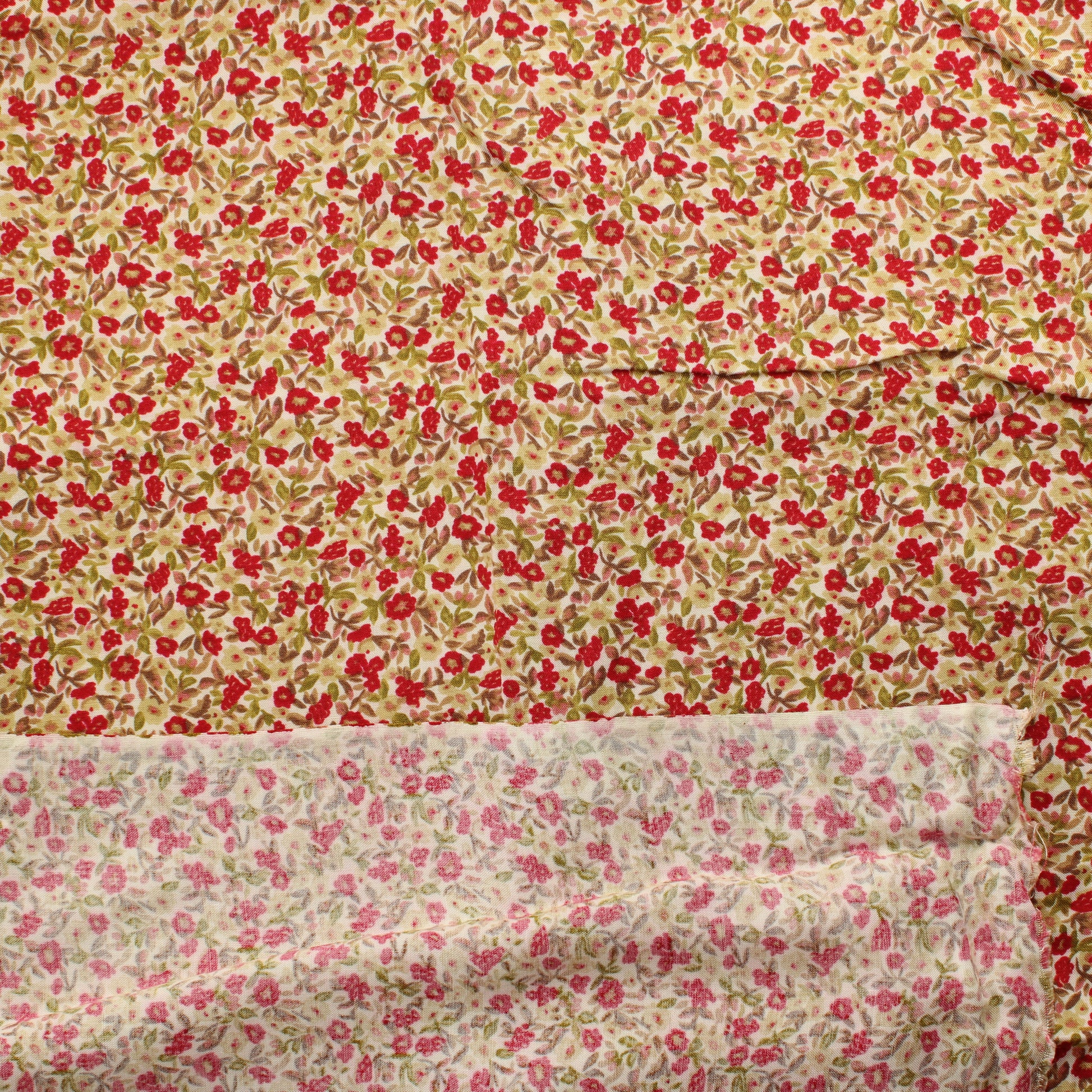 Pienikukkainen Viskoosisekoite - Pala