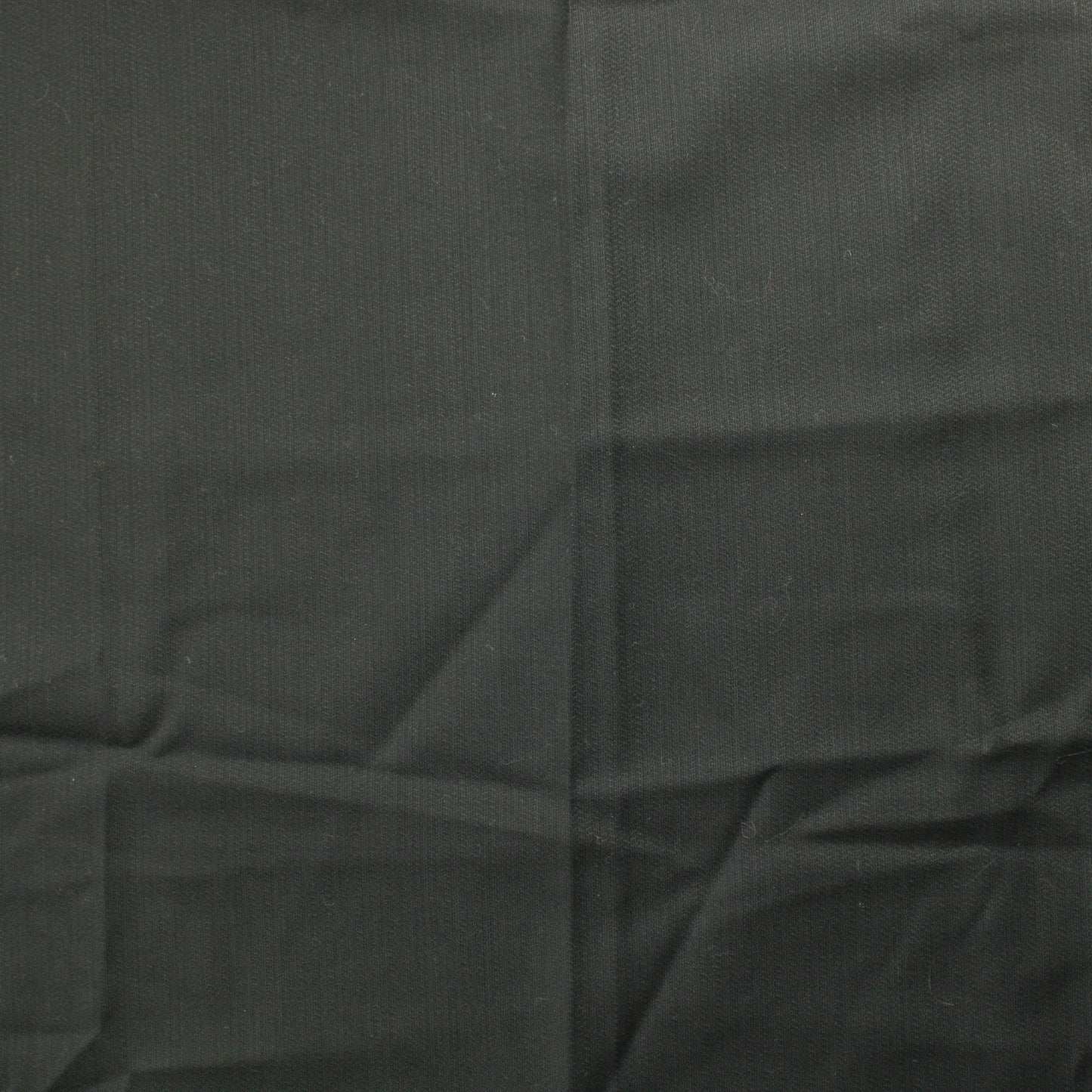 Musta raidoitettu - Pala