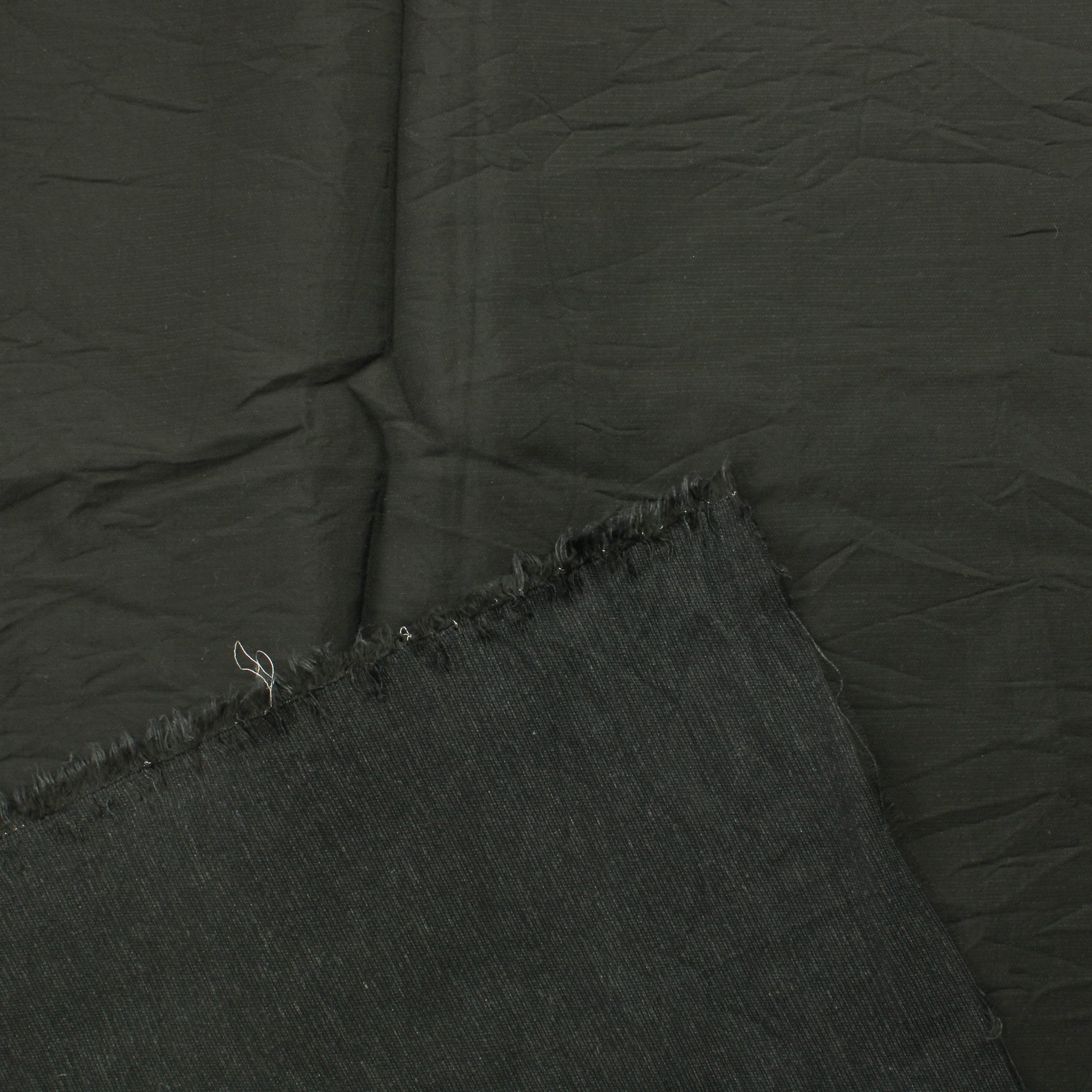 Vaakaraitainen musta Vaatetuskangas - Pala