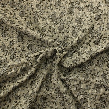 Greige-musta kukkakuvioinen vohvelimainen  Vaatetuskangas - Pala