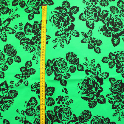 Ommellinen Babushka Roses vihreä Trikoo - Pala