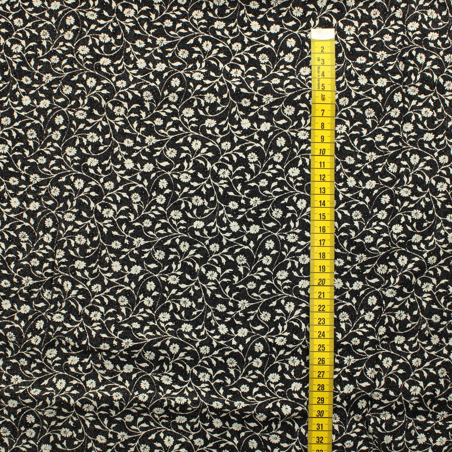 Pienet valkoiset kukat Vaatetuskangas - Pala