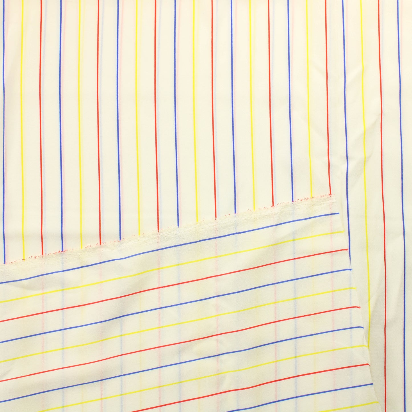 Raikas raidallinen Vaatetuskangas - Pala