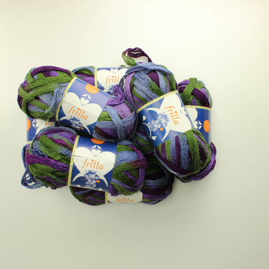 Novita Frilla - 879 Lankapussi 