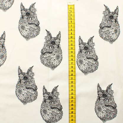 Mustavalkoinen Huuhkaja Trikoo - Pala