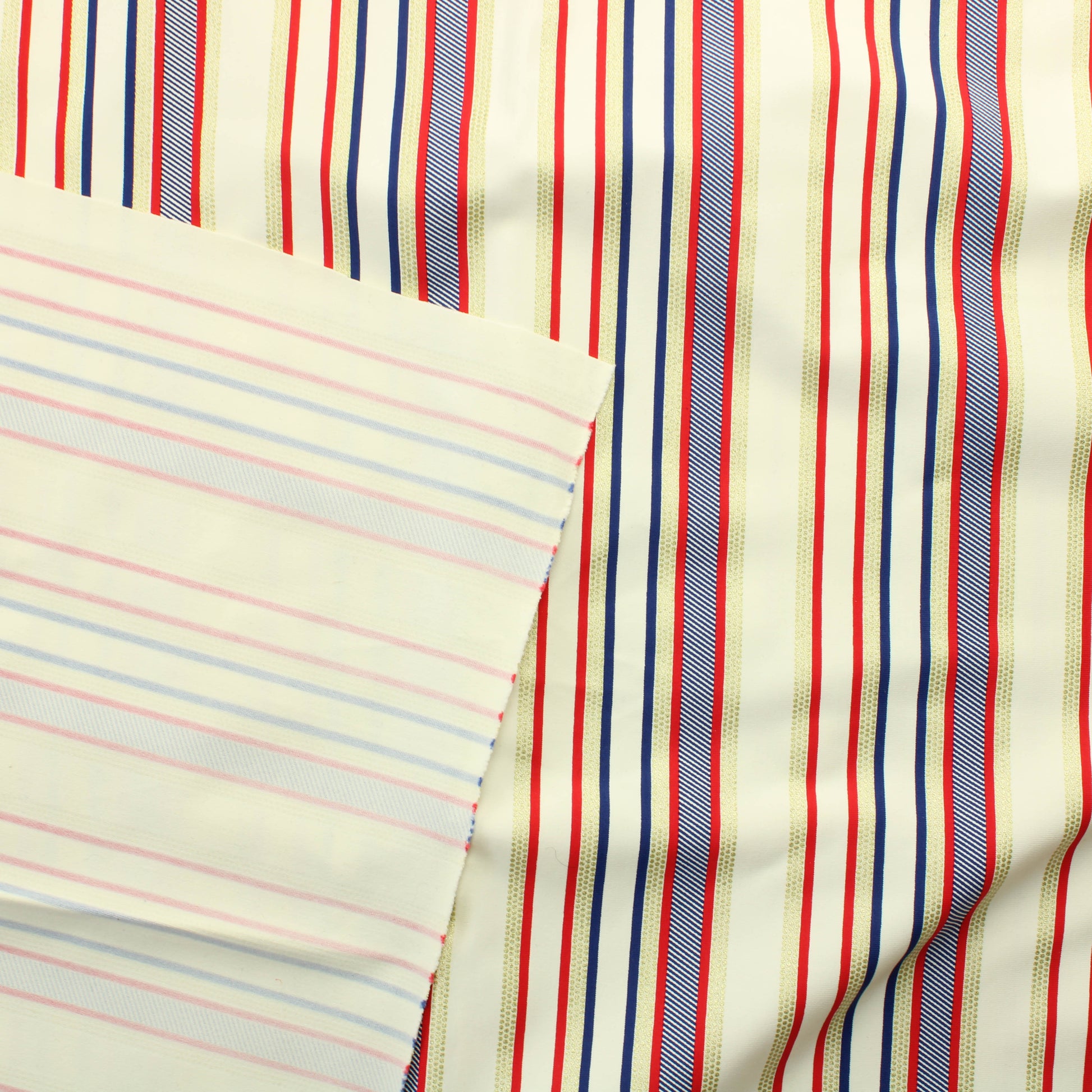 Raidallinen kultakoristeltu uimapukulycra - Pala