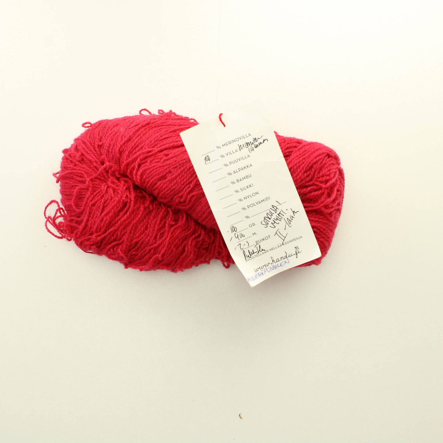 Handu Suomenlammas - Pinkihtävä punainen 2.laatu (sotkuinen vyyhti)