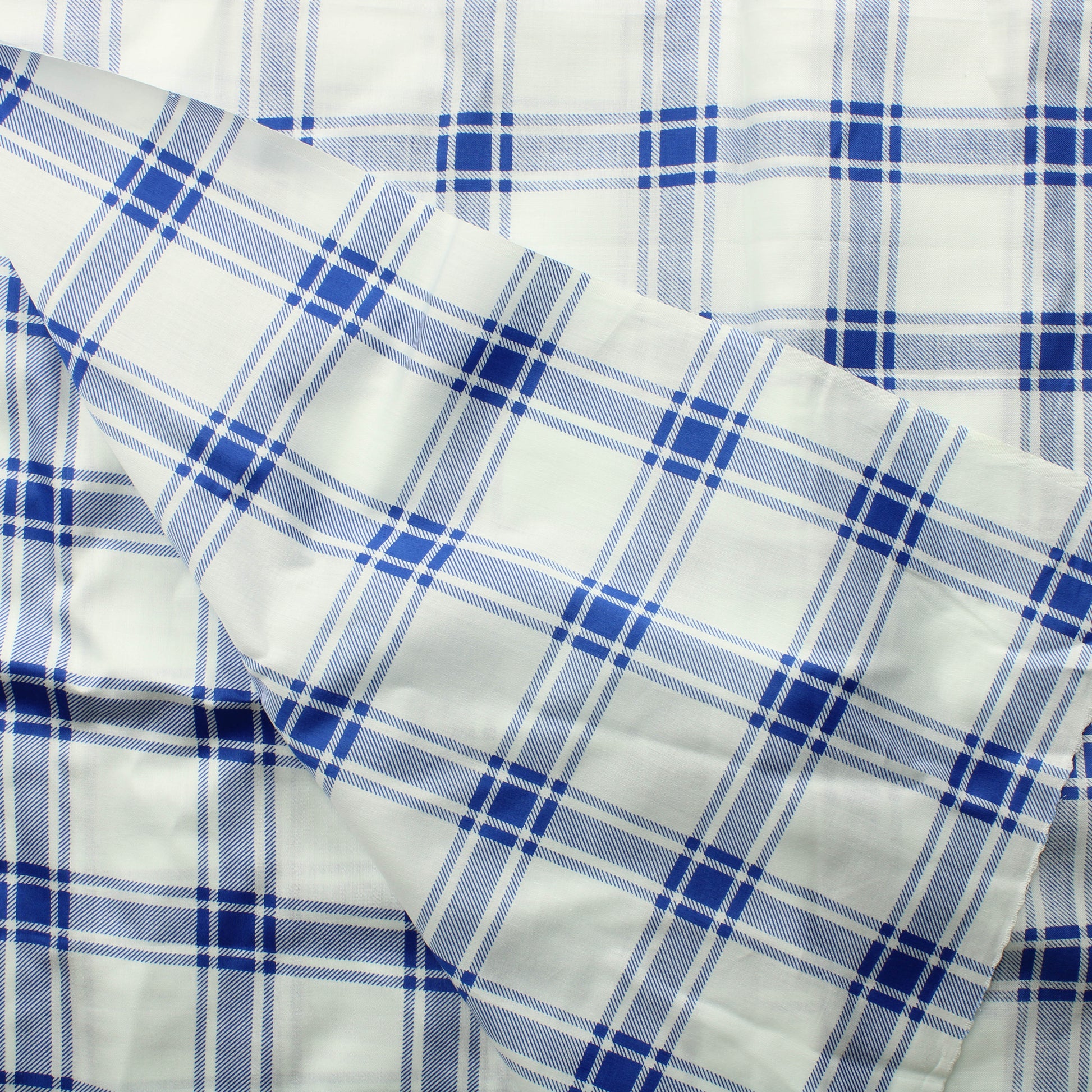 Sinivalkoinen ruudullinen Vaatetuskangas - Pala