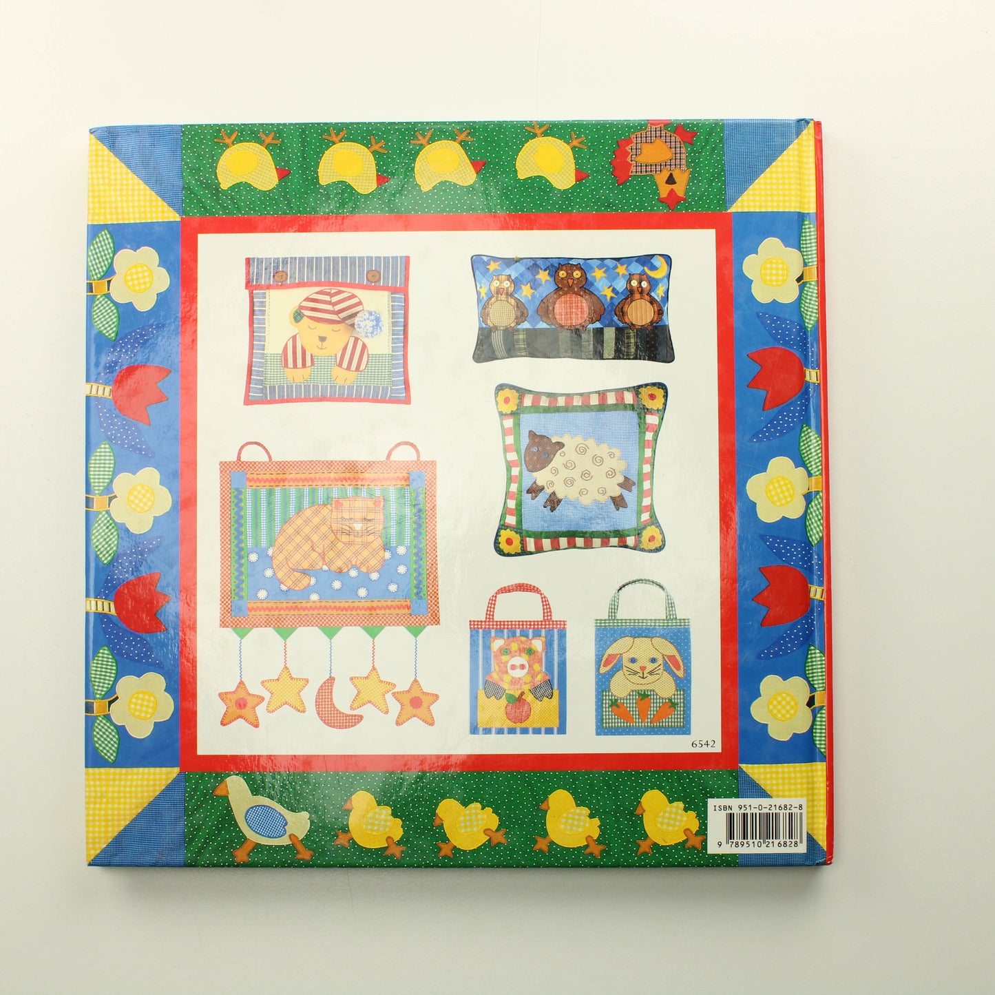 Susie Lacome: Iloiset Tilkut, hauskaa ja hyödyllistä lastenhuoneeseen