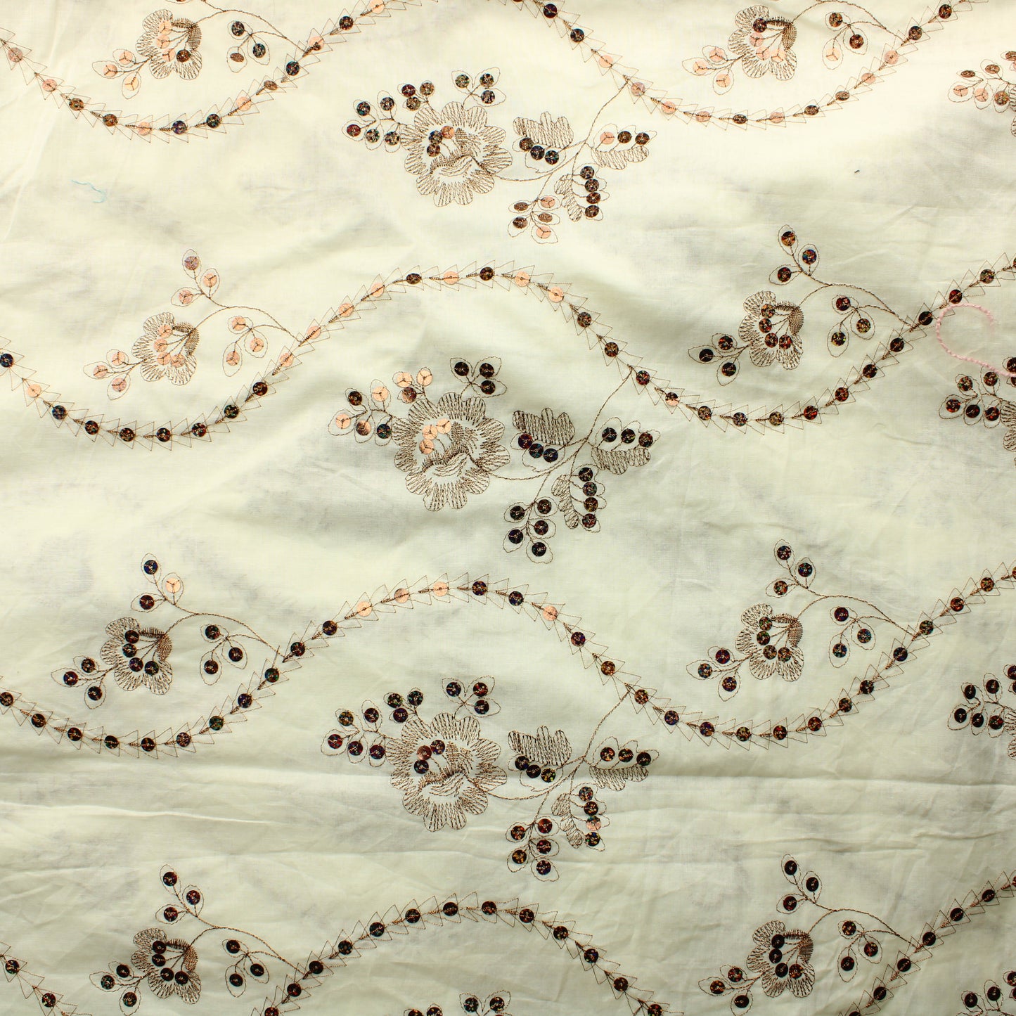 Kirjailtu Ohut Puuvillasekoite - Pala