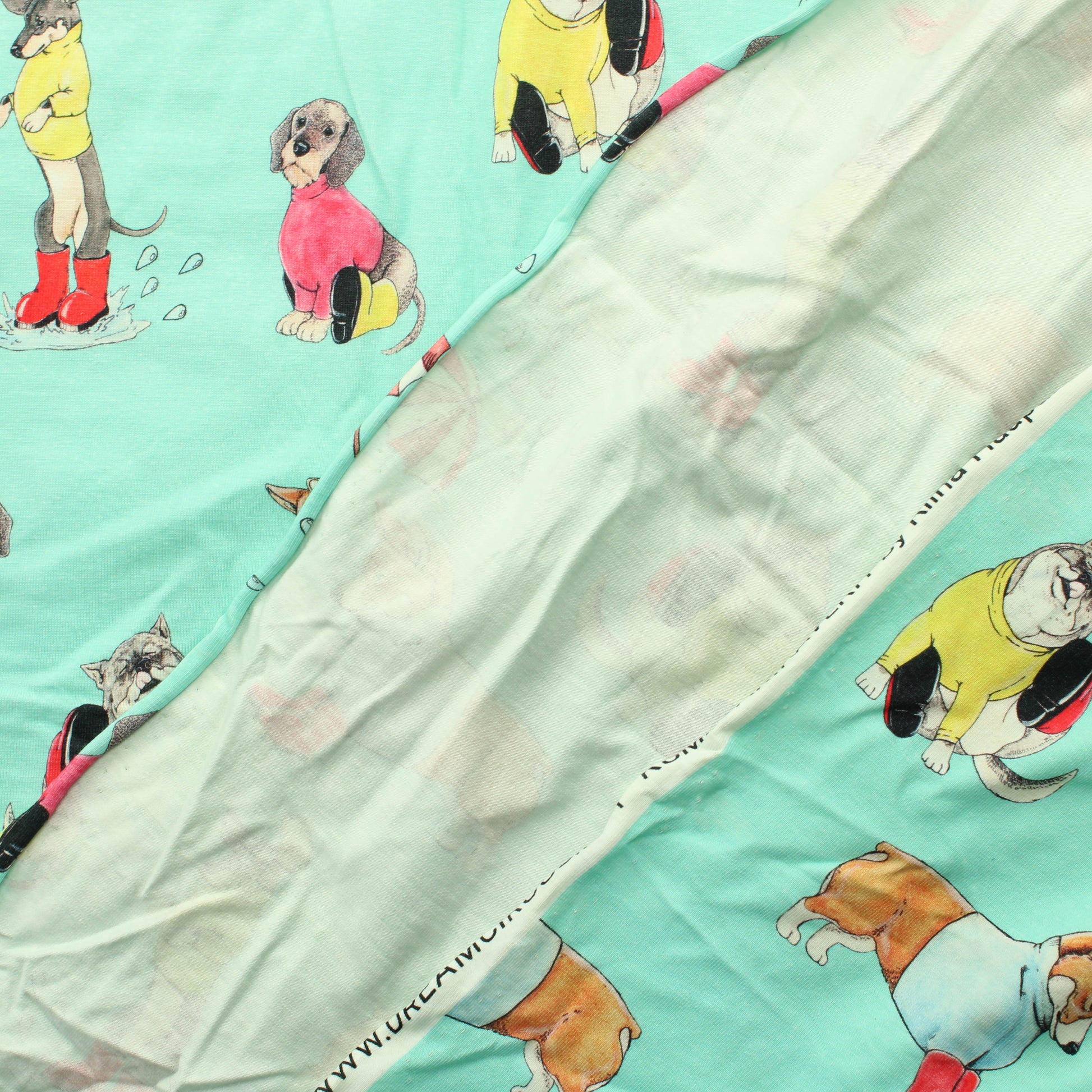 Ehta Dream Circus Kumpparikaverit Trikoo - Palapaketti