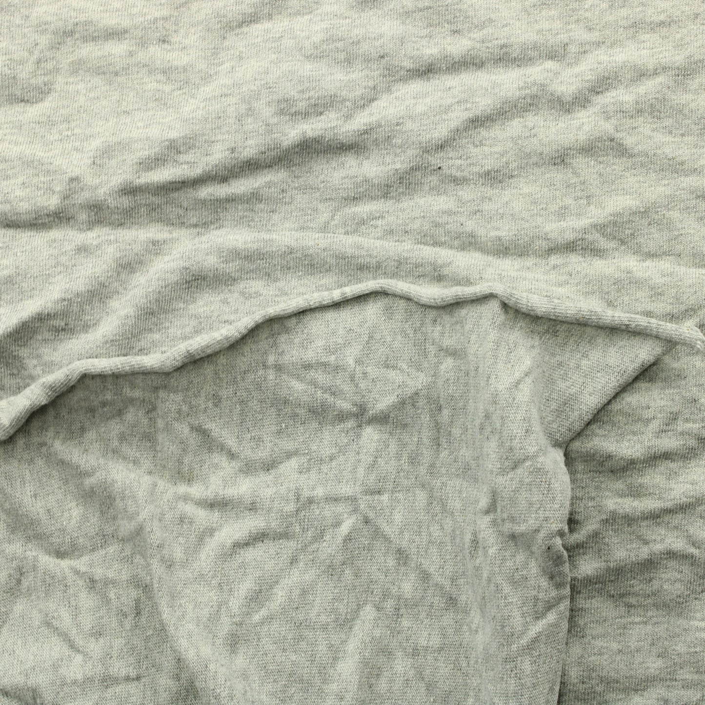 Meleerattu Harmaa Neulos - Pala