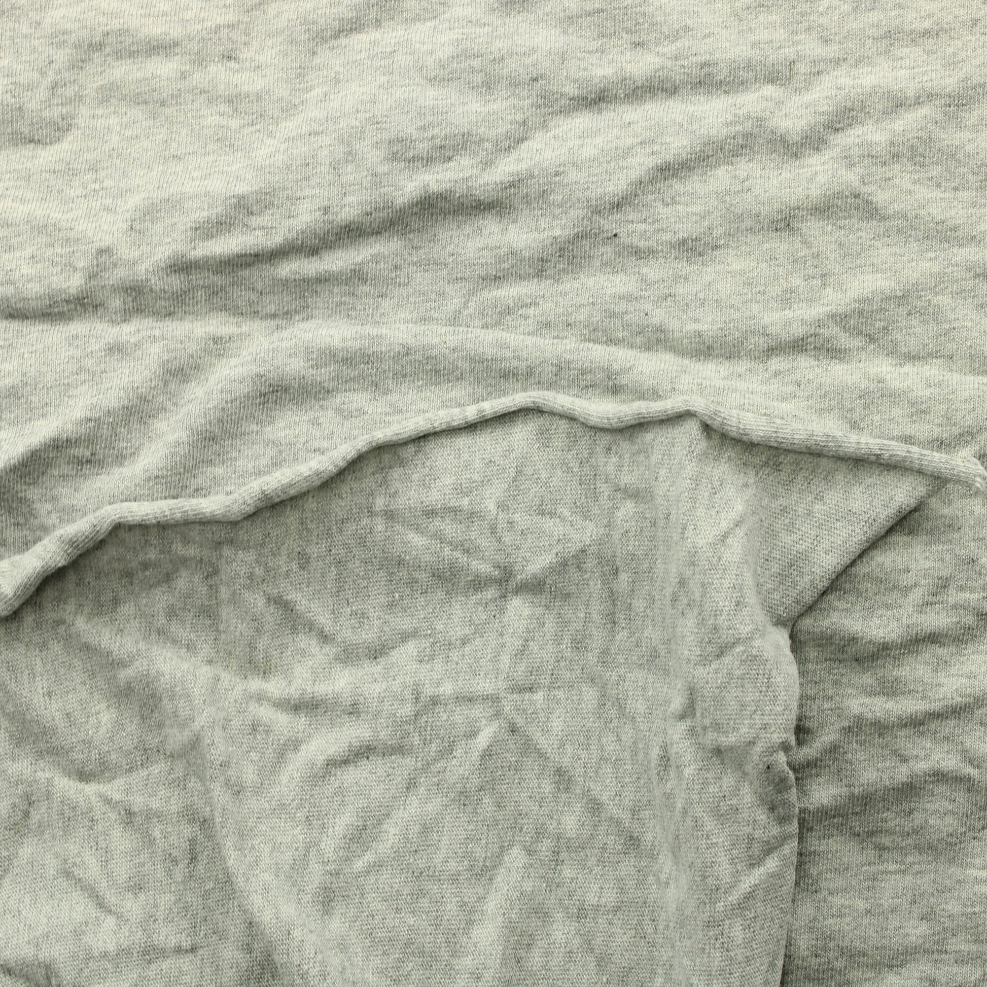 Meleerattu Harmaa Neulos - Pala