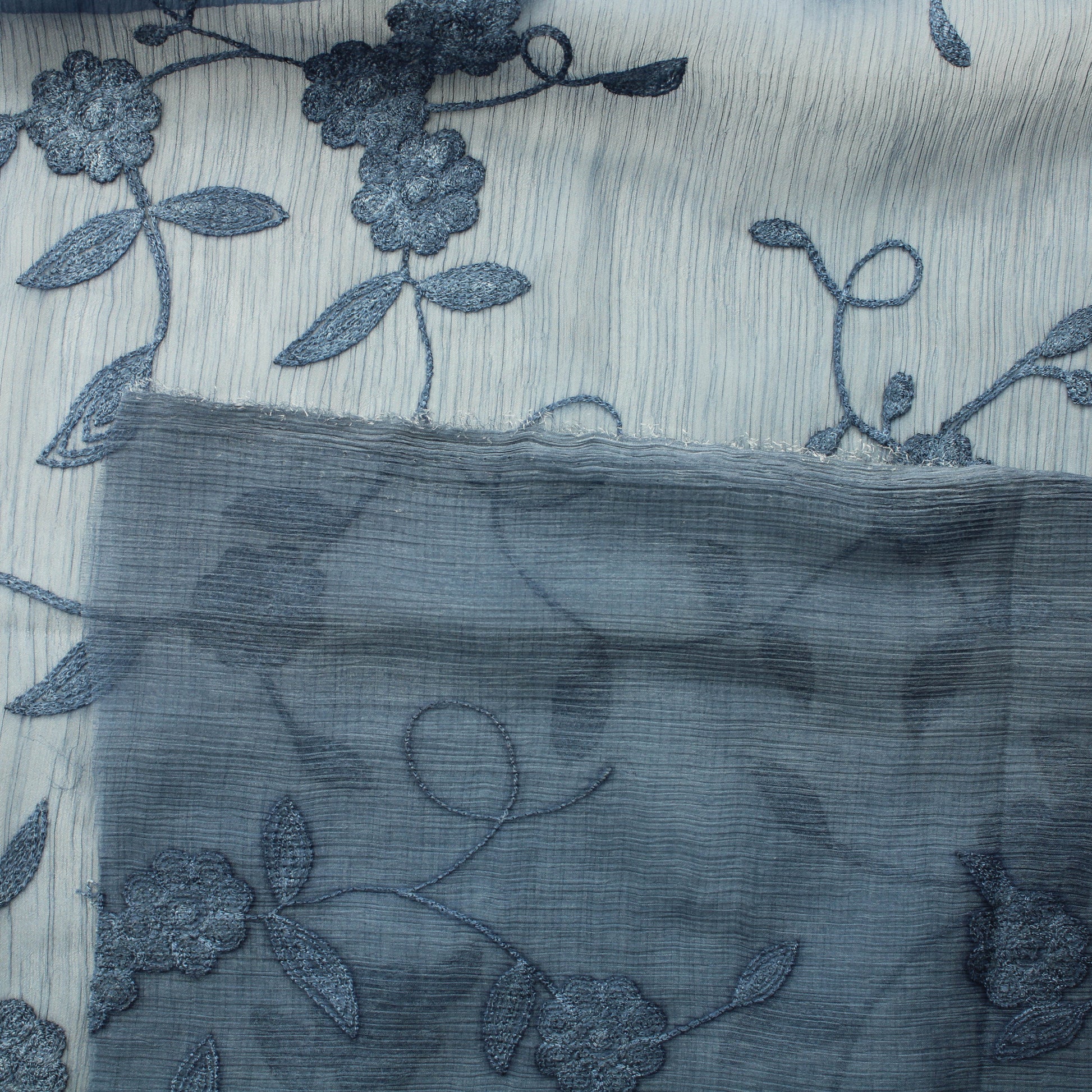 Kirjaillut kukat sininen Viskoosi - Pala