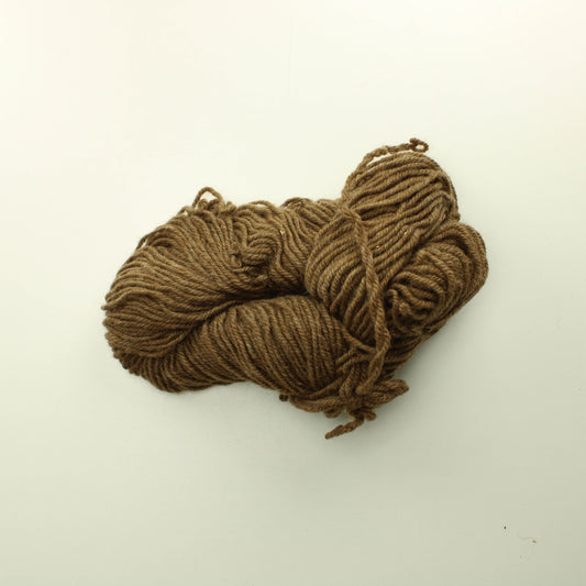 Luonnonharmaa villalanka